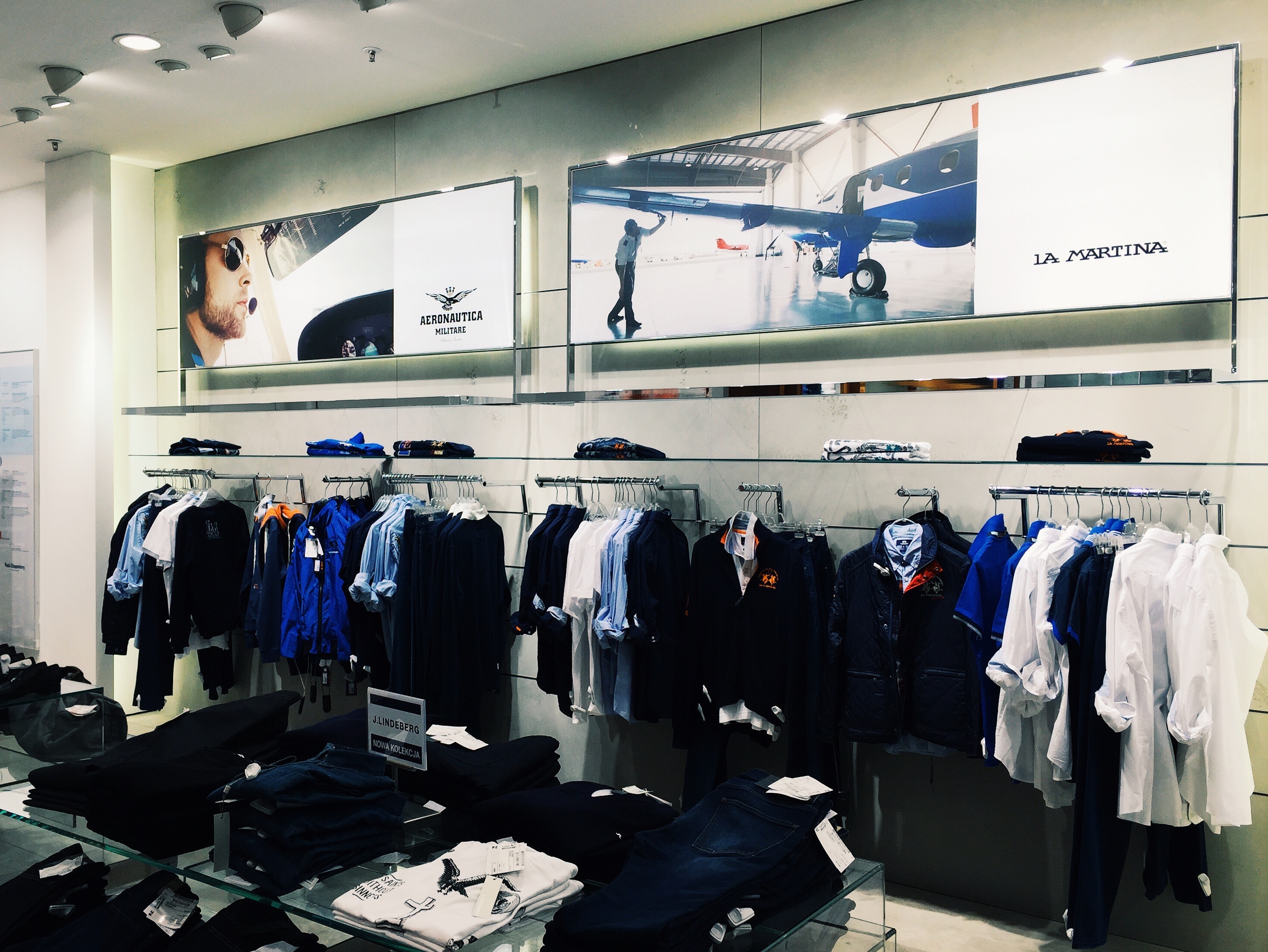 Clothing Store Lighting & Usage Tips For More Sales