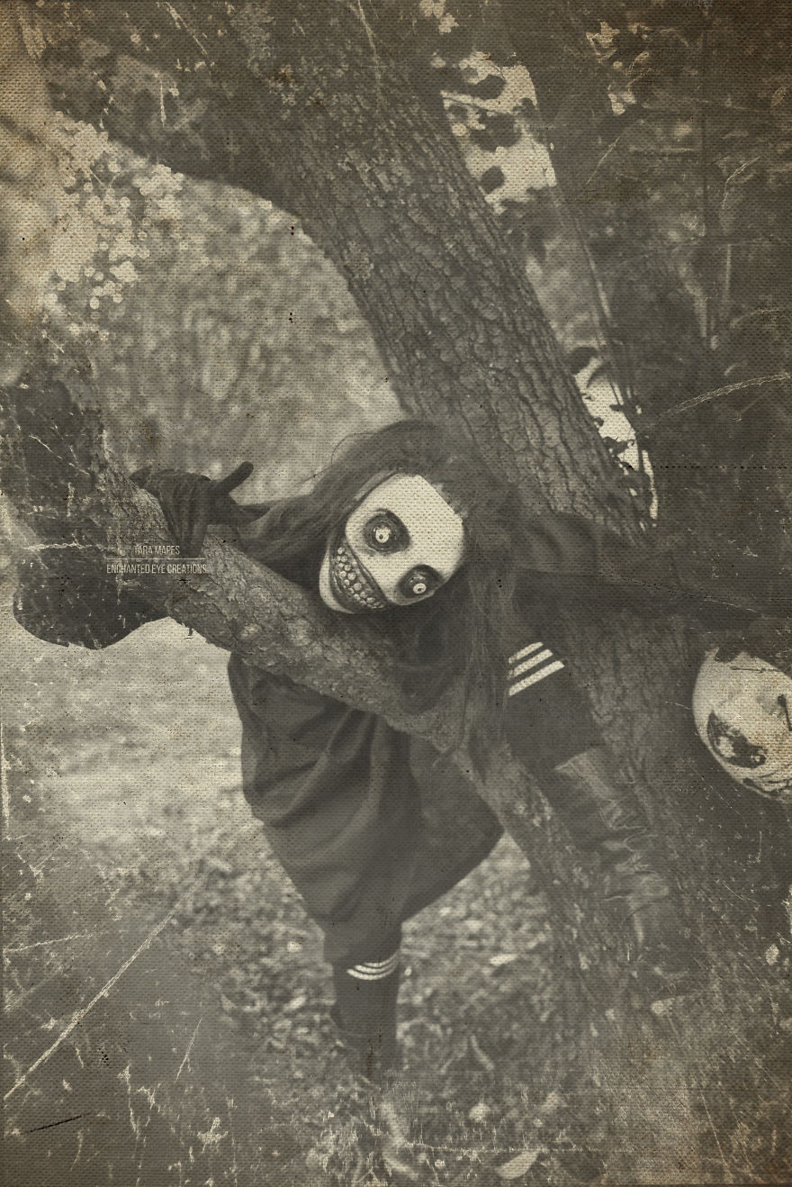 Photographer And Her Sister Recreate Creepy Vintage Halloween Masks (27 Pics)