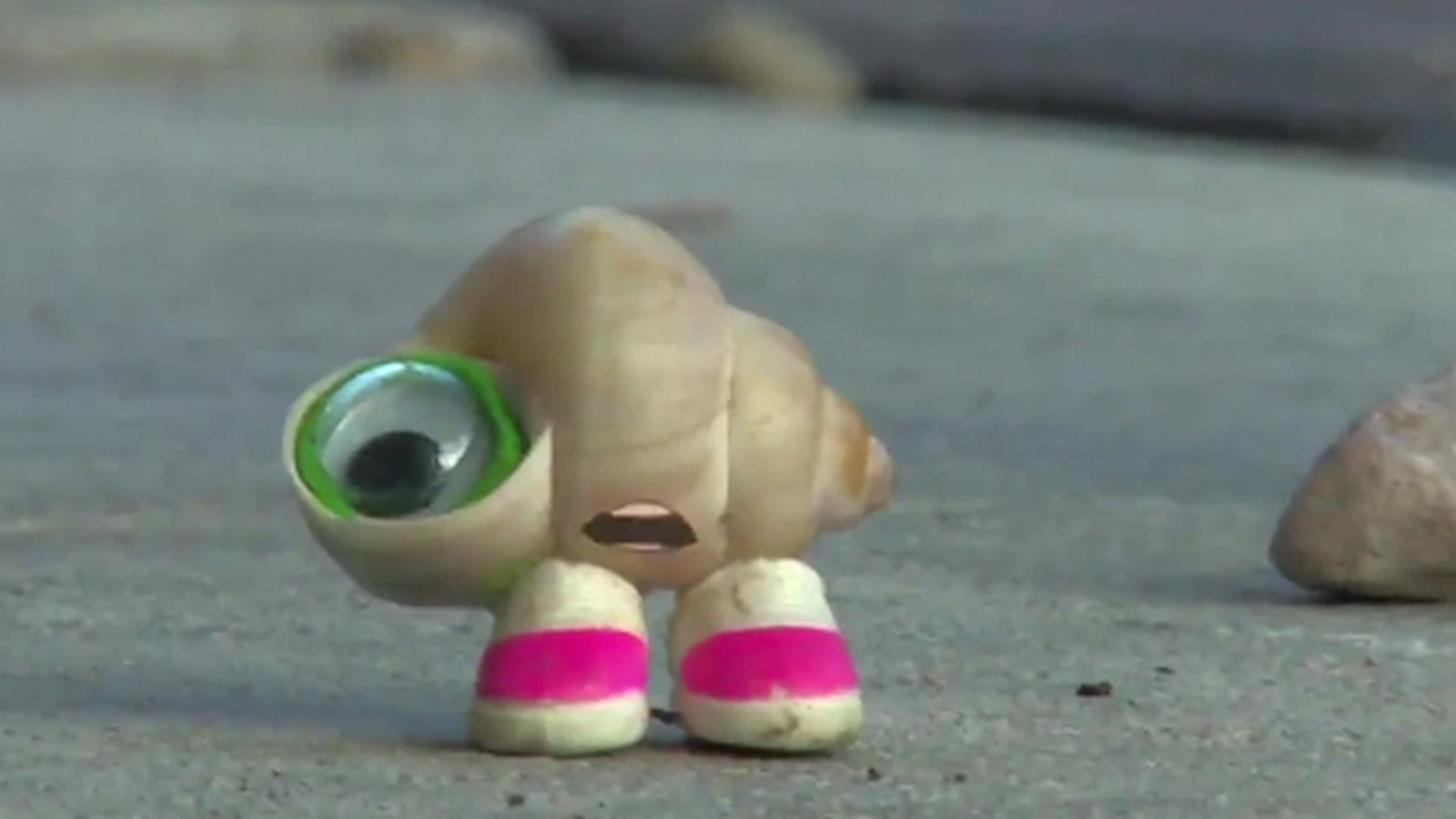 Marcel the Shell with Shoes On' returns in part three of this painfully adorable video series