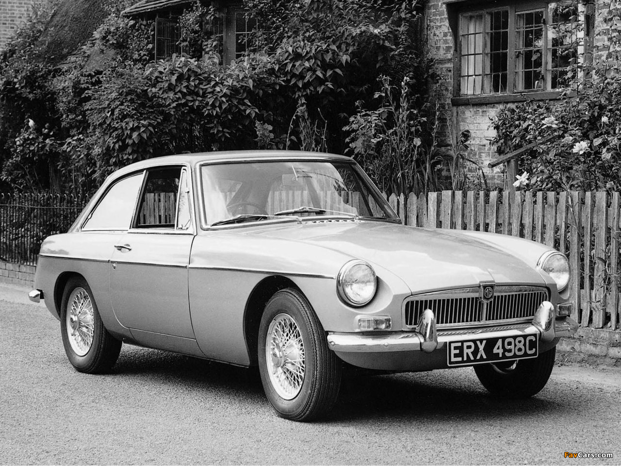 MGB GT 1965–69 wallpaper (1280x960)