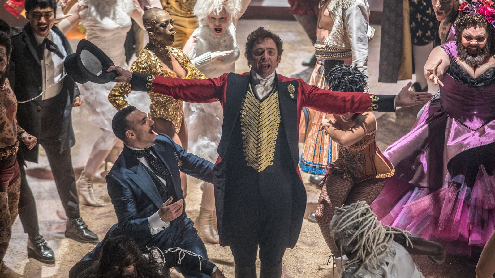 Review: In 'The Greatest Showman, ' a P.T. Barnum Smaller Than Life