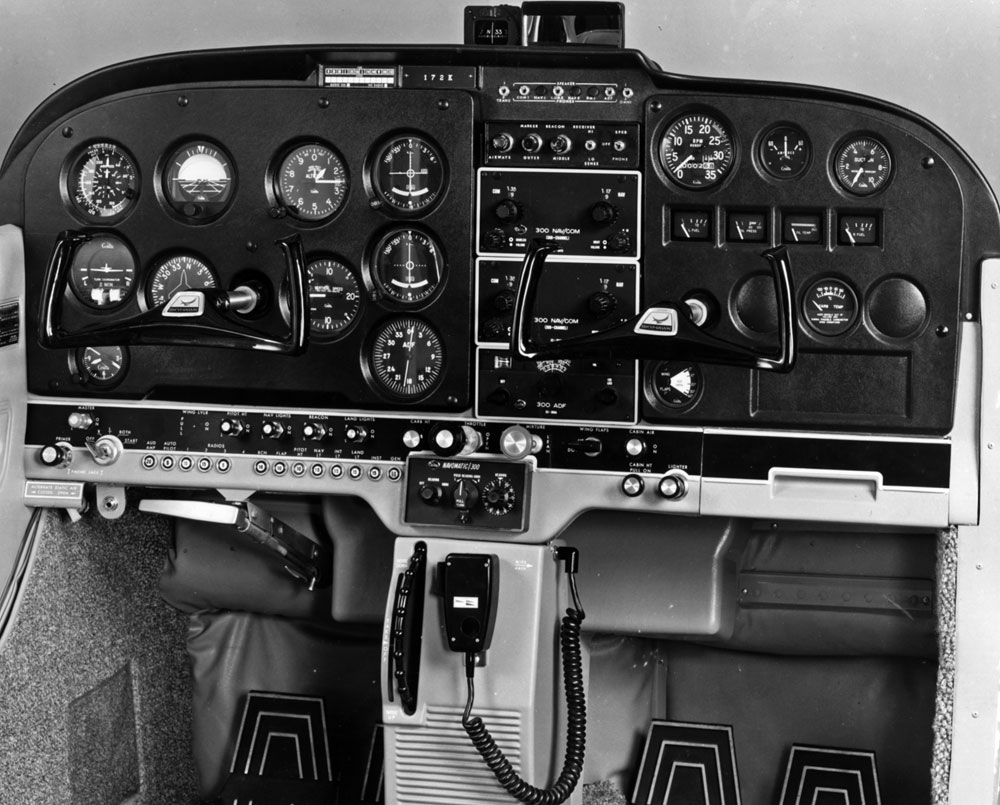 The Evolution of the Cessna Skyhawk in Photo