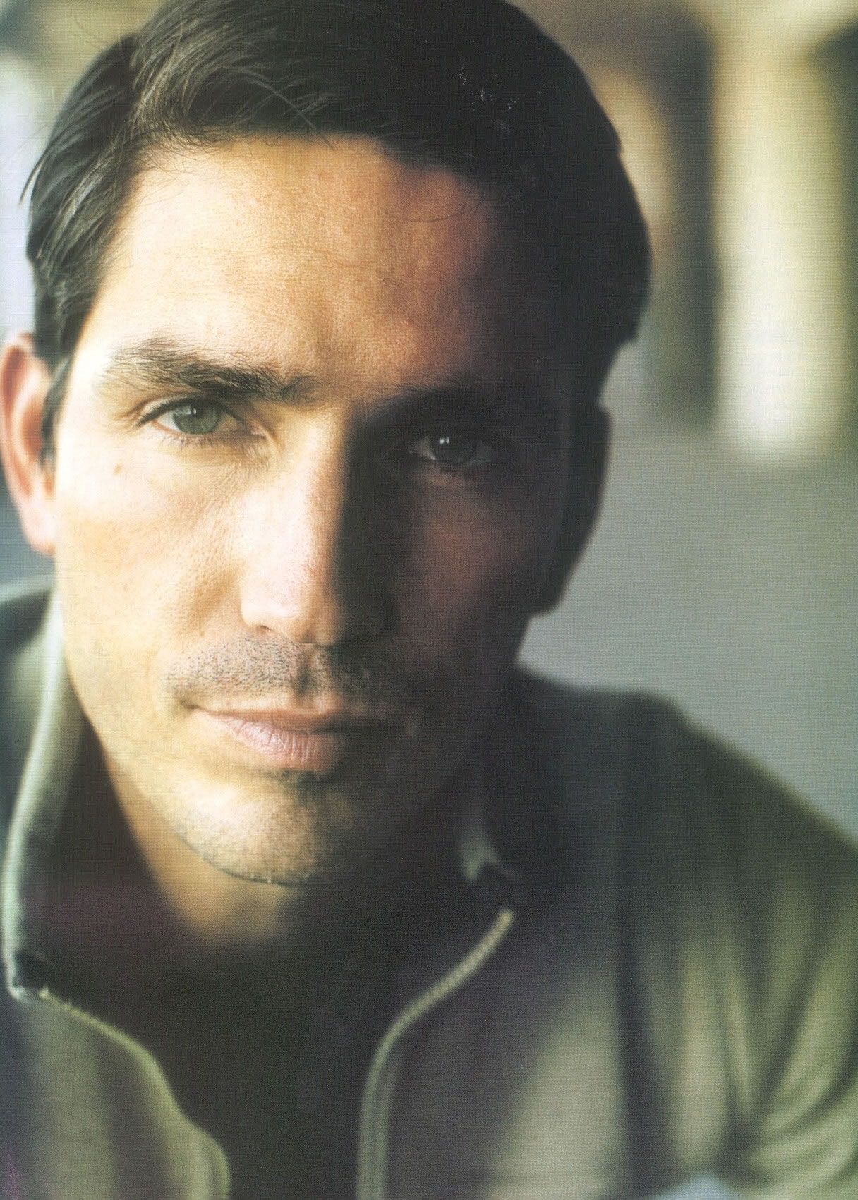 Jim Caviezel Photo, Picture and Image. iBaller. Jim caviezel, James caviezel, Jim
