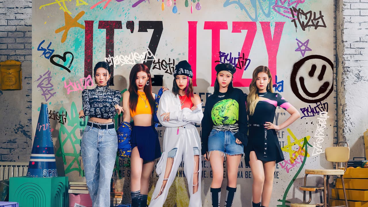 ITZY Japanese Album PC DeskK Wallpaper free Download