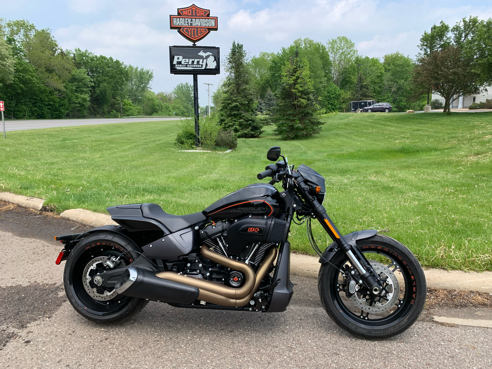 New 2019 Harley Davidson FXDR™ 114. Motorcycles In Portage MI. HARNA Vivid Black