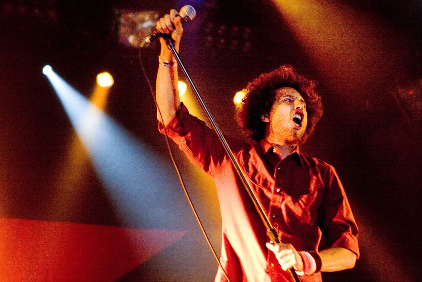 Zack de la Rocha Releases Debut Single “Digging for Windows”