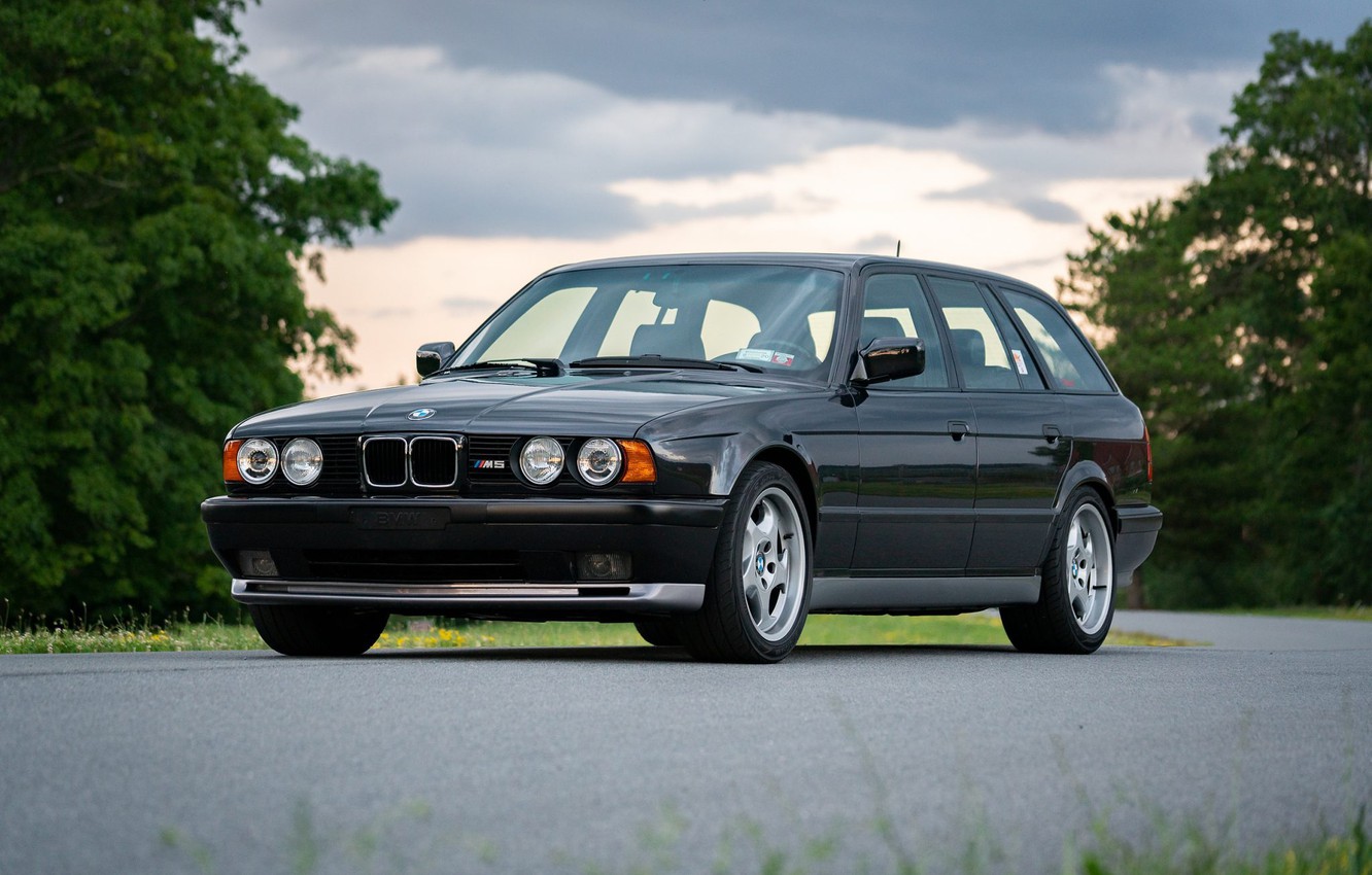 Wallpaper BMW, E34, Touring, M5 image for desktop, section bmw