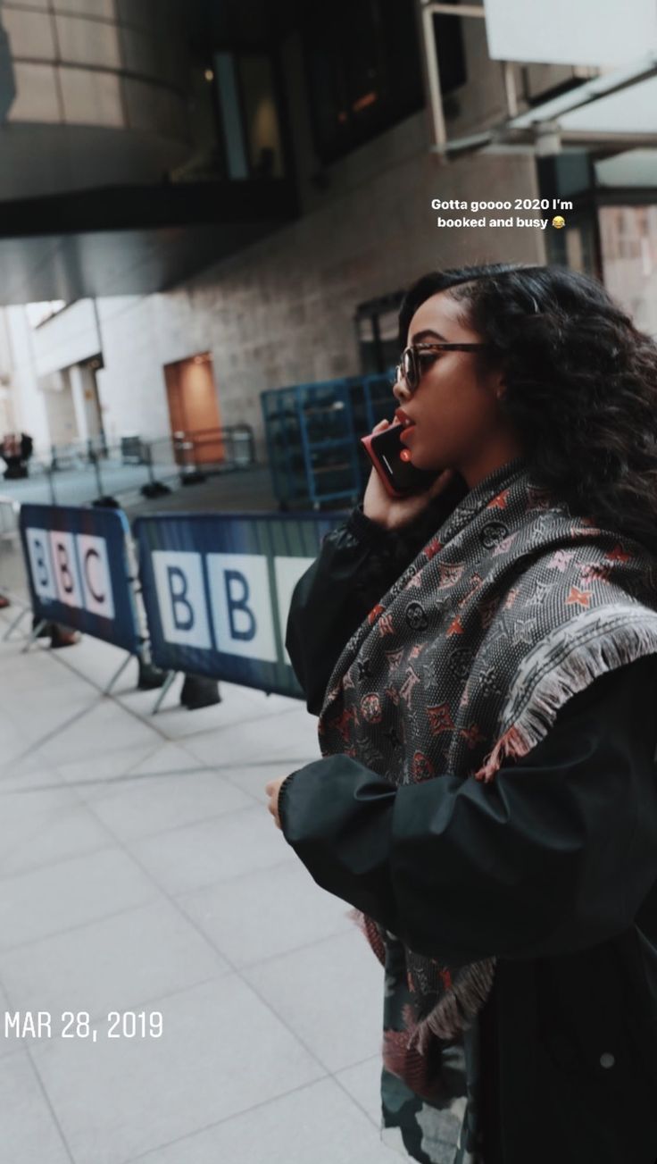 H.E.R. H.e.r singer, H.e.r aesthetic singer, H.e.r aesthetic