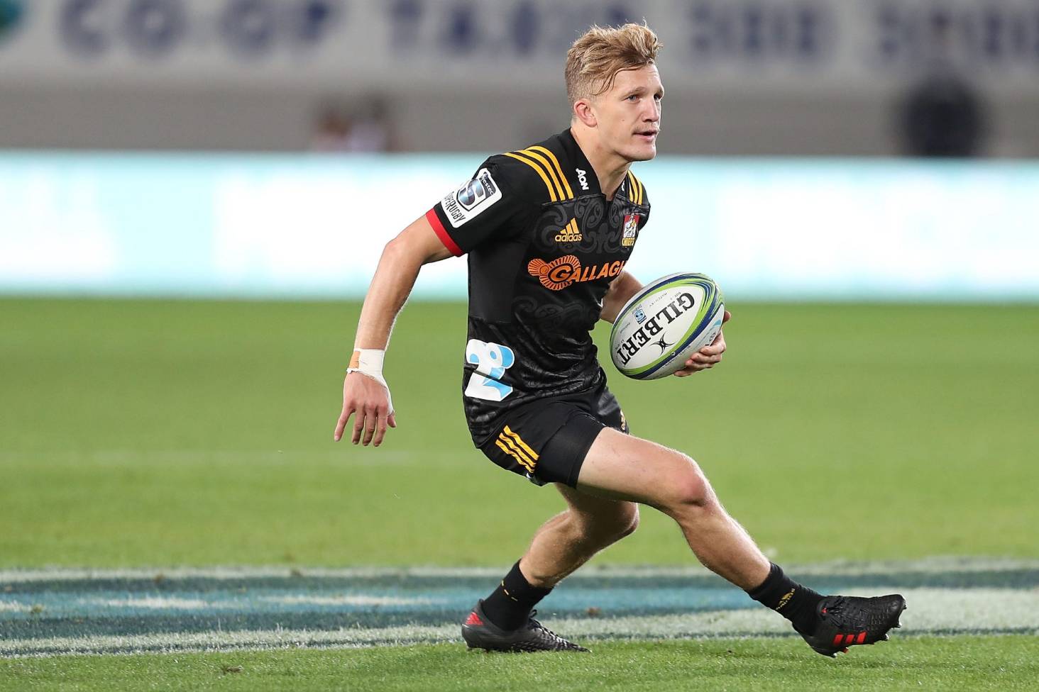 All Black Damian McKenzie single and ready to mingle