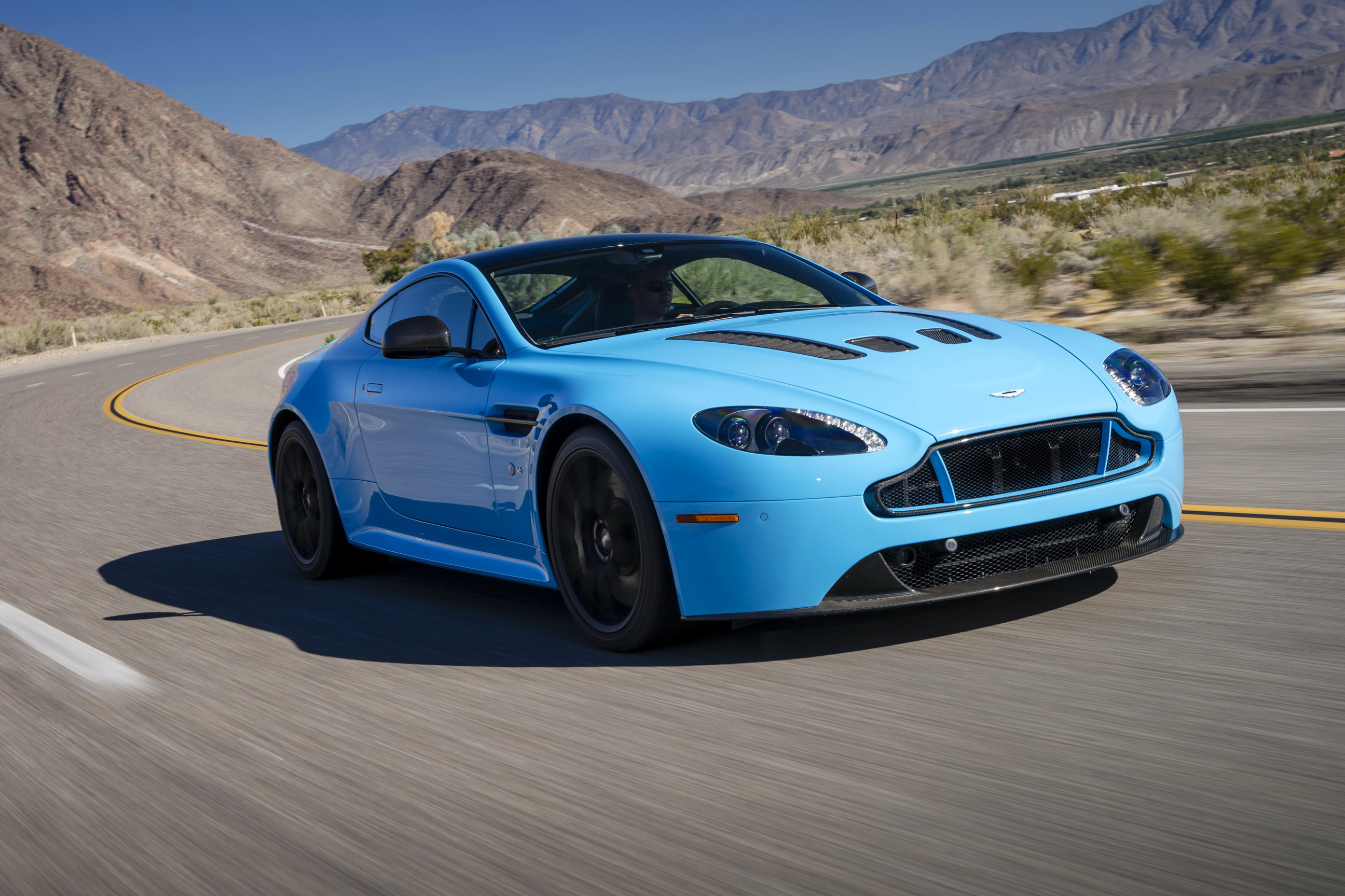 Picture Aston Martin 2013 V12 Vantage S Nature Light Blue 2592x1728