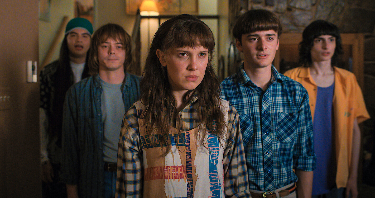 Stranger Things 4 Photo Preview New Season's Horror Movie Vibe