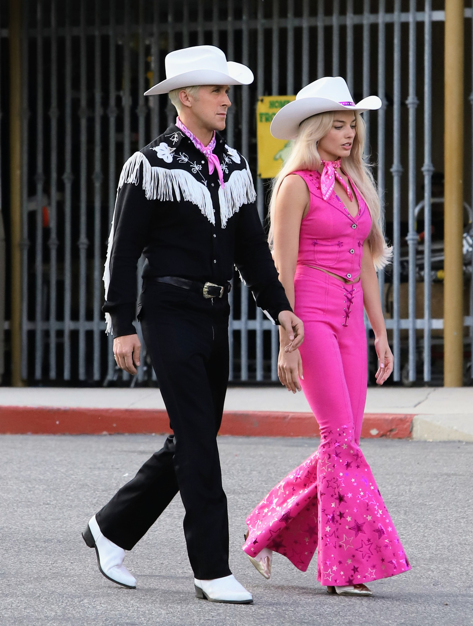 Ryan Gosling and Margot Robbie match on set of 'Barbie' movie