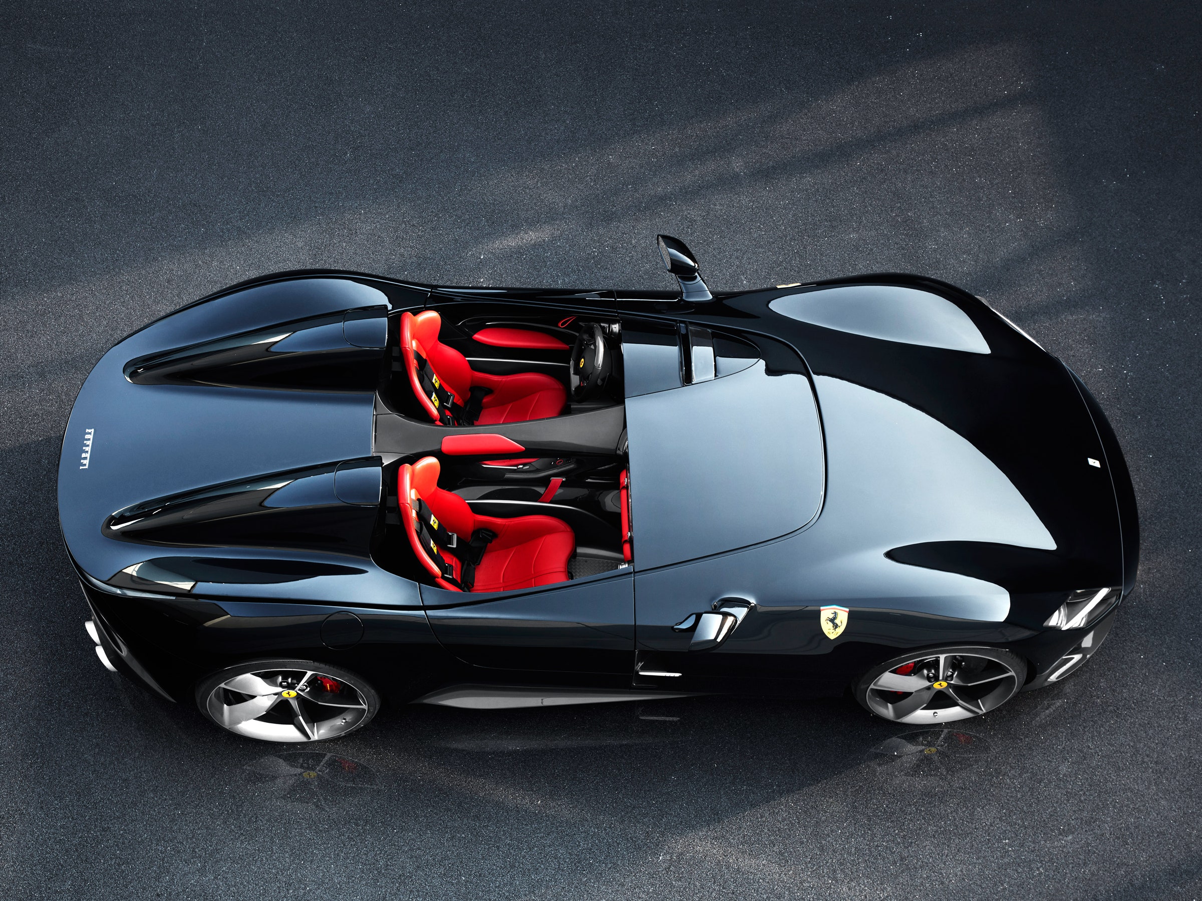 Ferrari's Monza SP1 and SP2 Mix 21st Century Tech With 1950s Cool