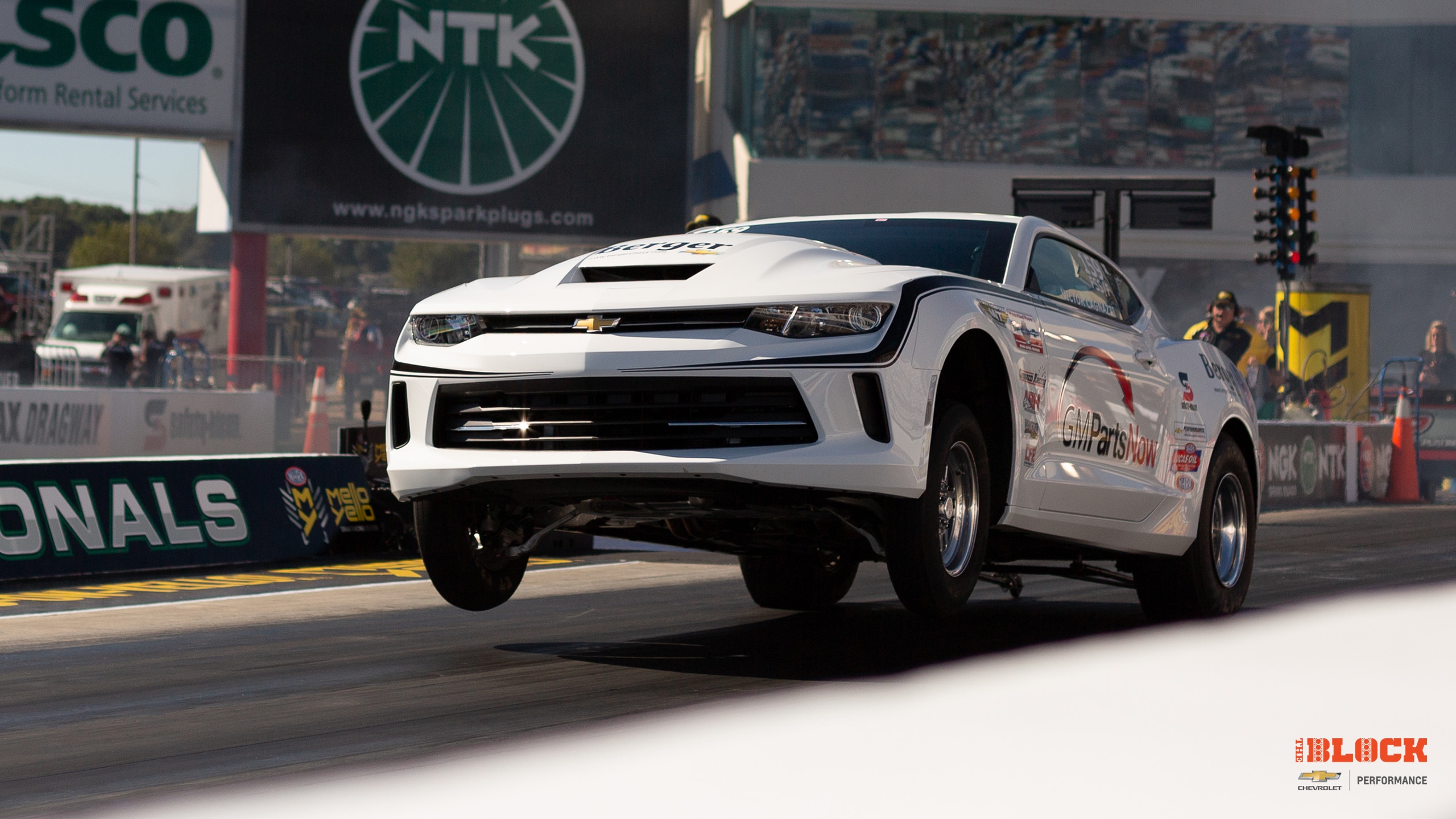 Wallpaper Wednesday: Wheels Up COPO Camaro