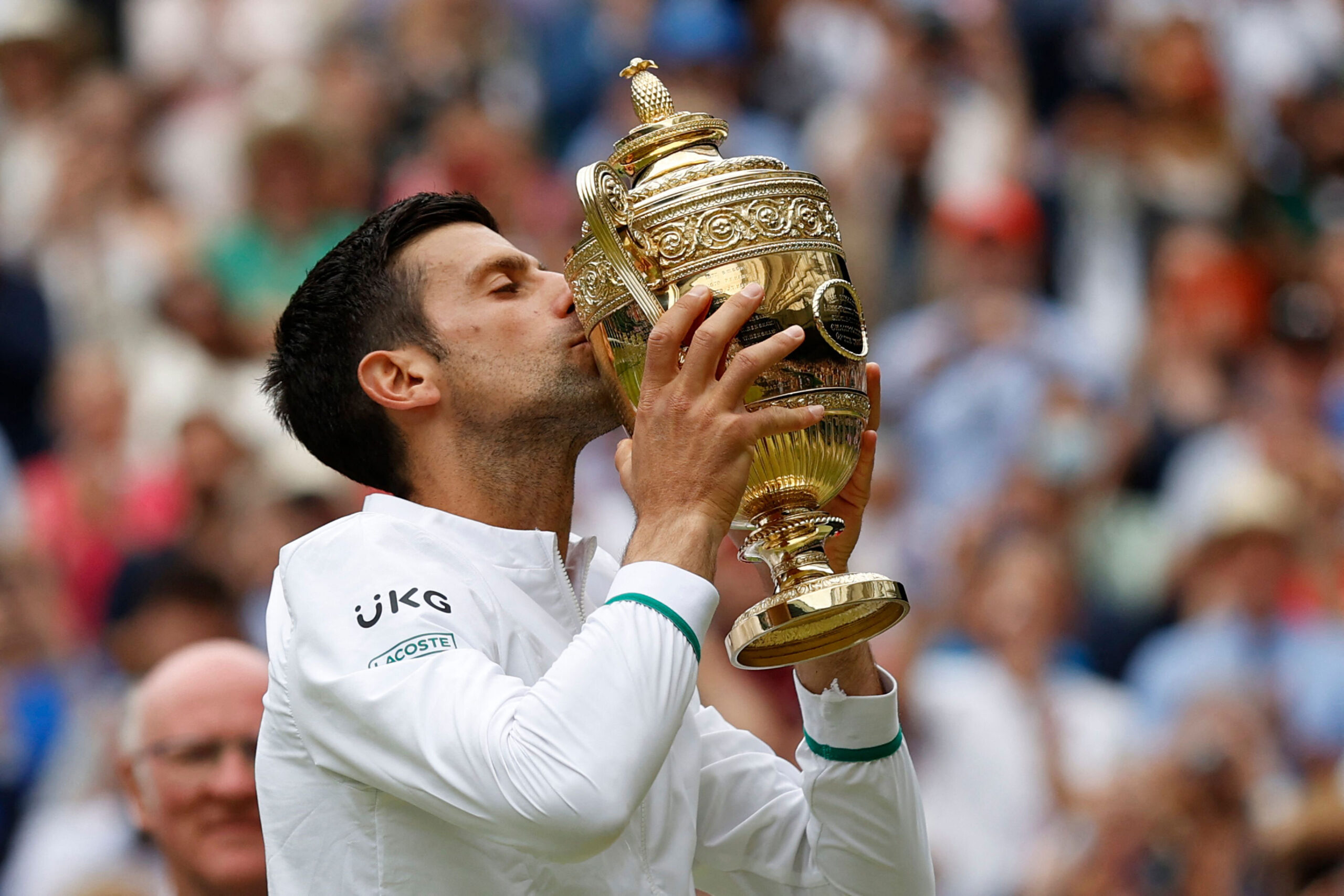 Novak Djokovic to defend Wimbledon title as organizers allow unvaccinated players to compete – KION546
