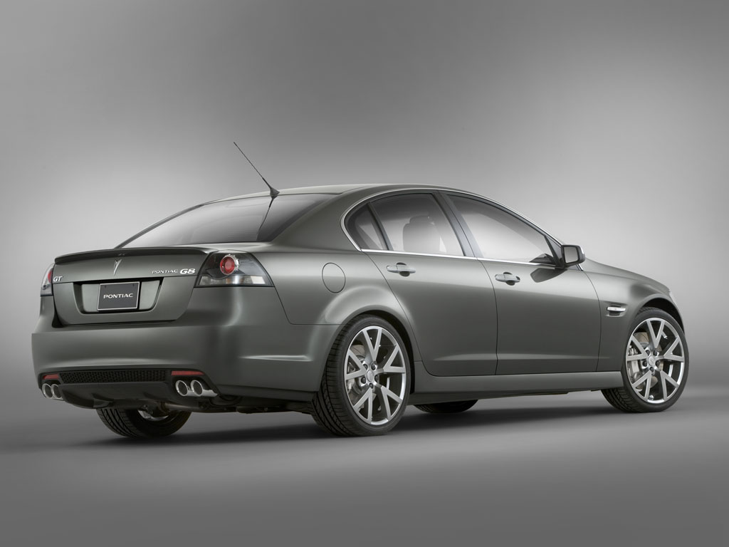 Pontiac G8 Picture 2 of 4