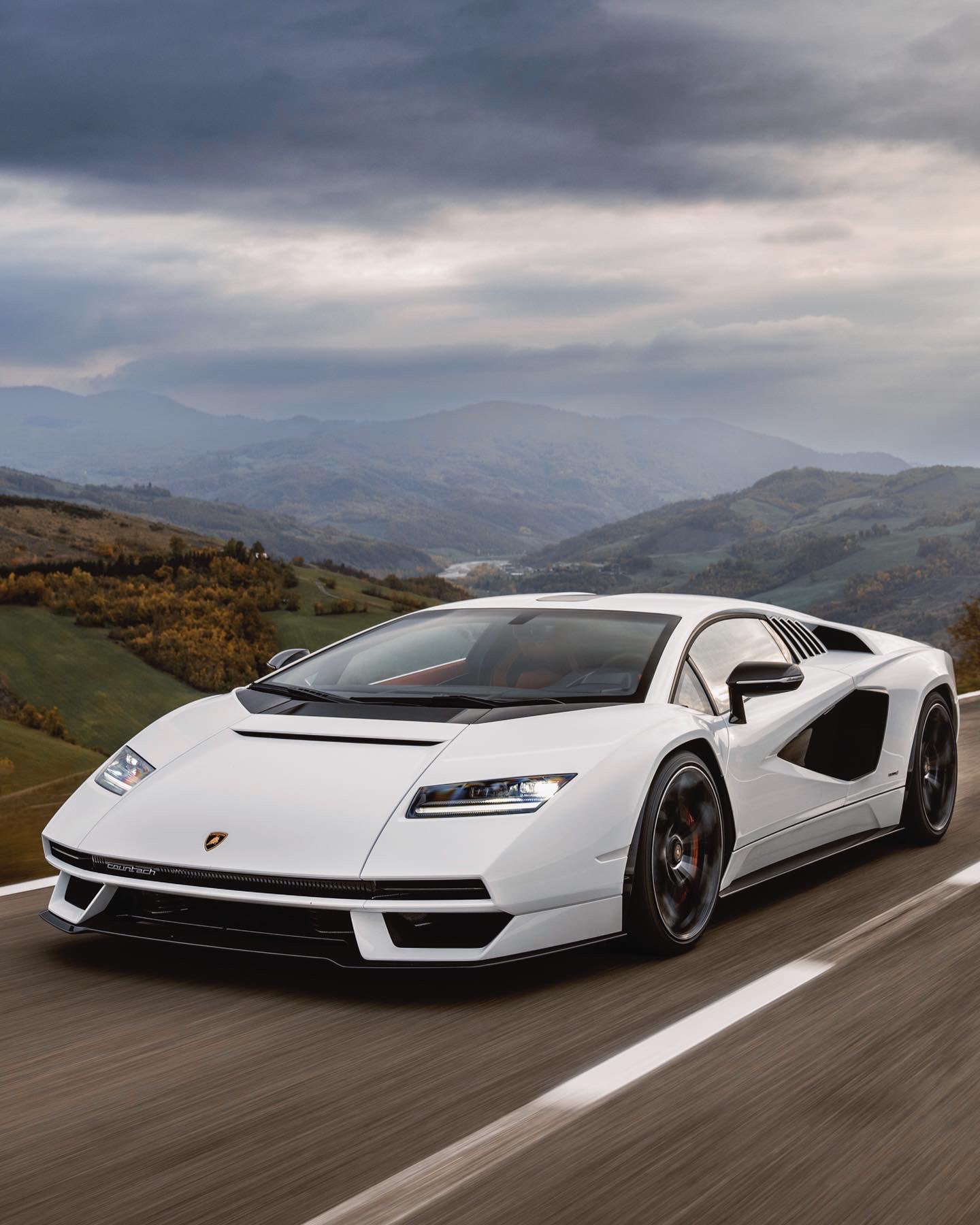 evoIndia - #Lamborghini takes the new #Countach out for a spin on the road for the first time, accompanied by the first generation example of the #supercar and the 25th Anniversary