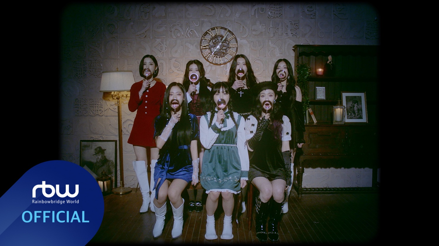 memeM' Story Film: Purple Kiss Members Transform Into Witches in Eerie Teaser