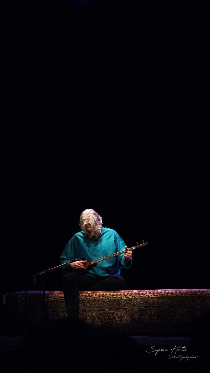 KAYHAN KALHOR. MUZIEKPUBLIQUE. BELGIUM. Iran culture, Art drawings sketches simple, Spider art