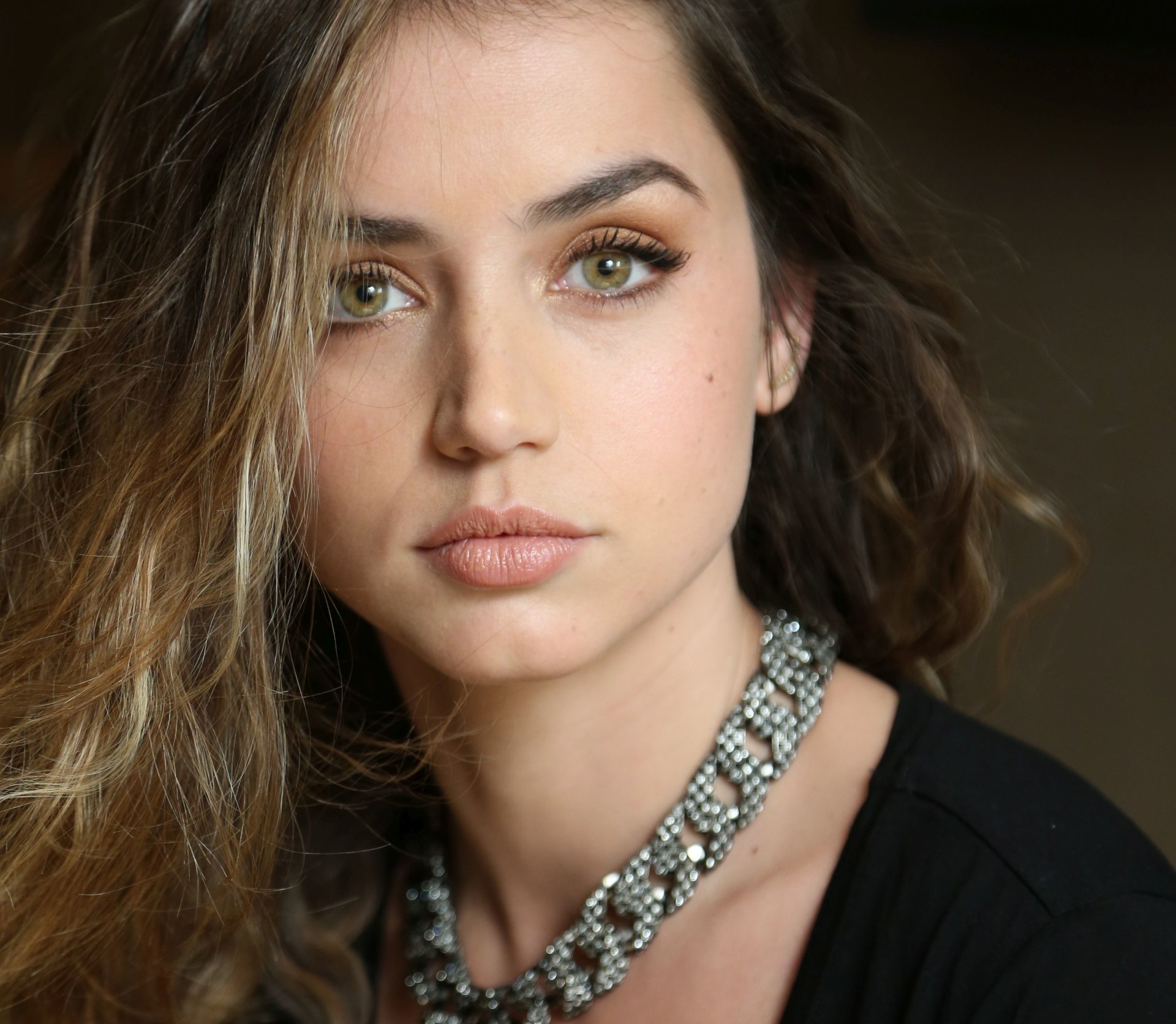 Ana de Armas HD Wallpaper and Background