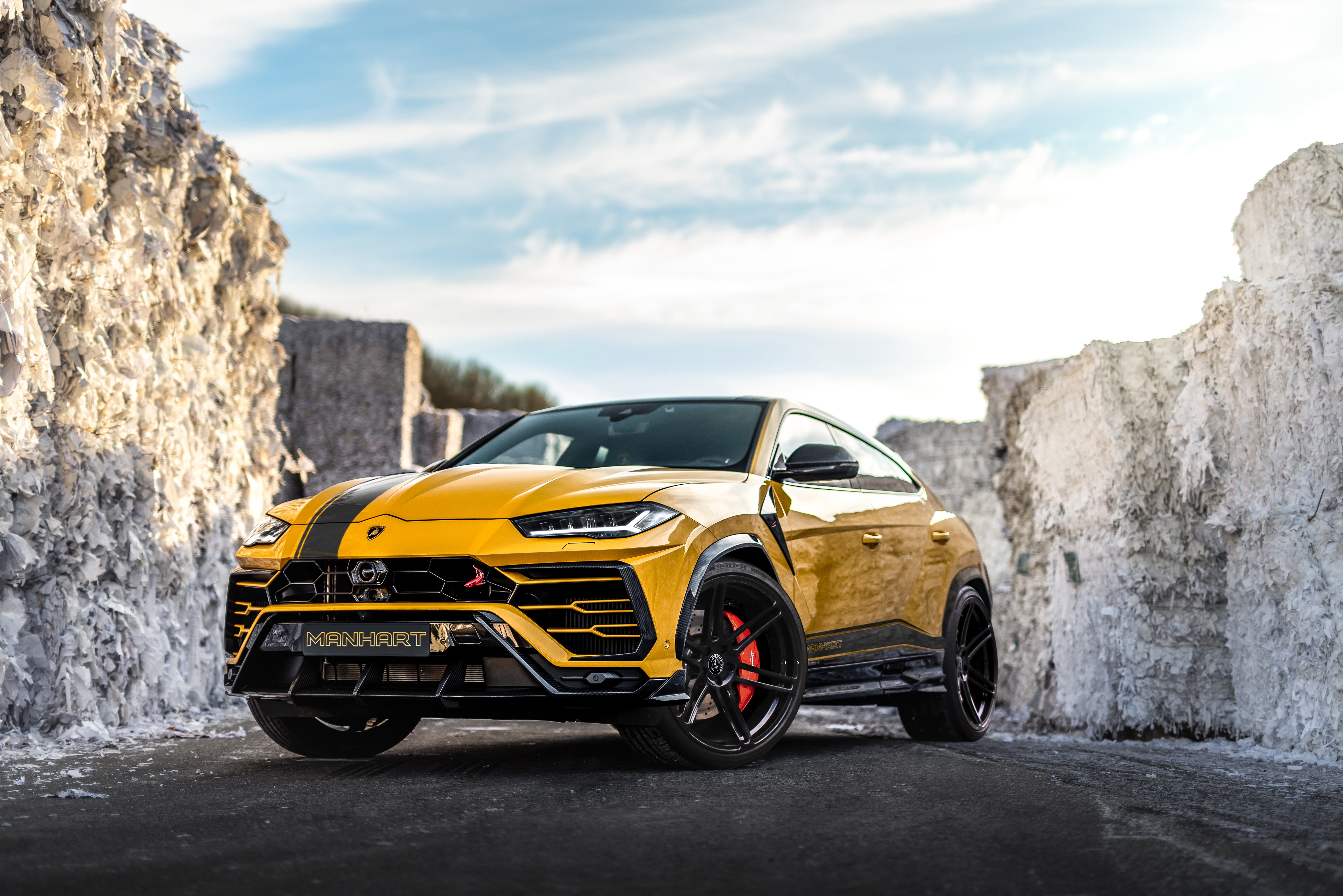 Lamborghini Urus HD Wallpaper and Background