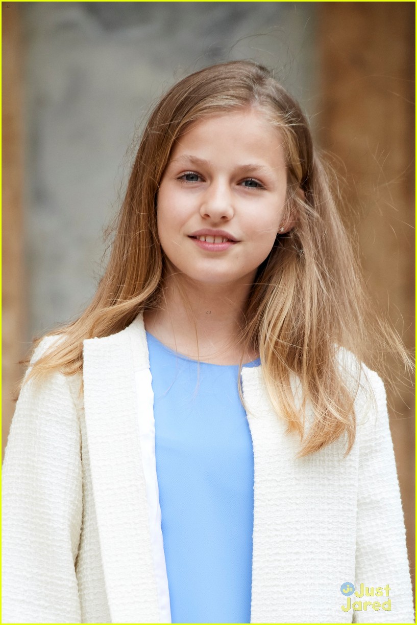 Princess Leonor Wears Pretty Blue Dress For Easter Mass With Sister Sofia in Spain: Photo 1229800. Princess Leonor, Princess Sofia Picture. Just Jared Jr