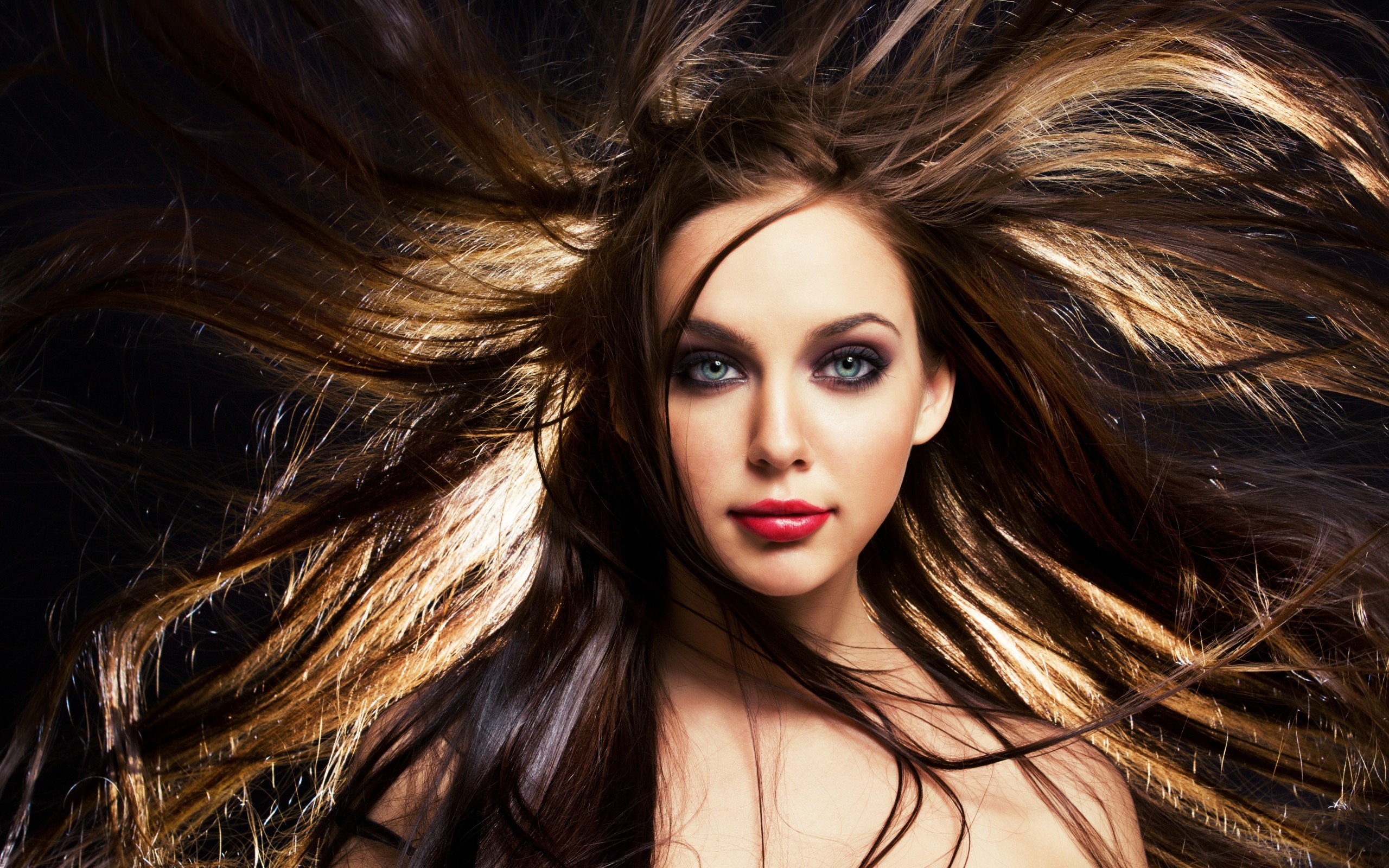 Women Hairstyle Wallpaper