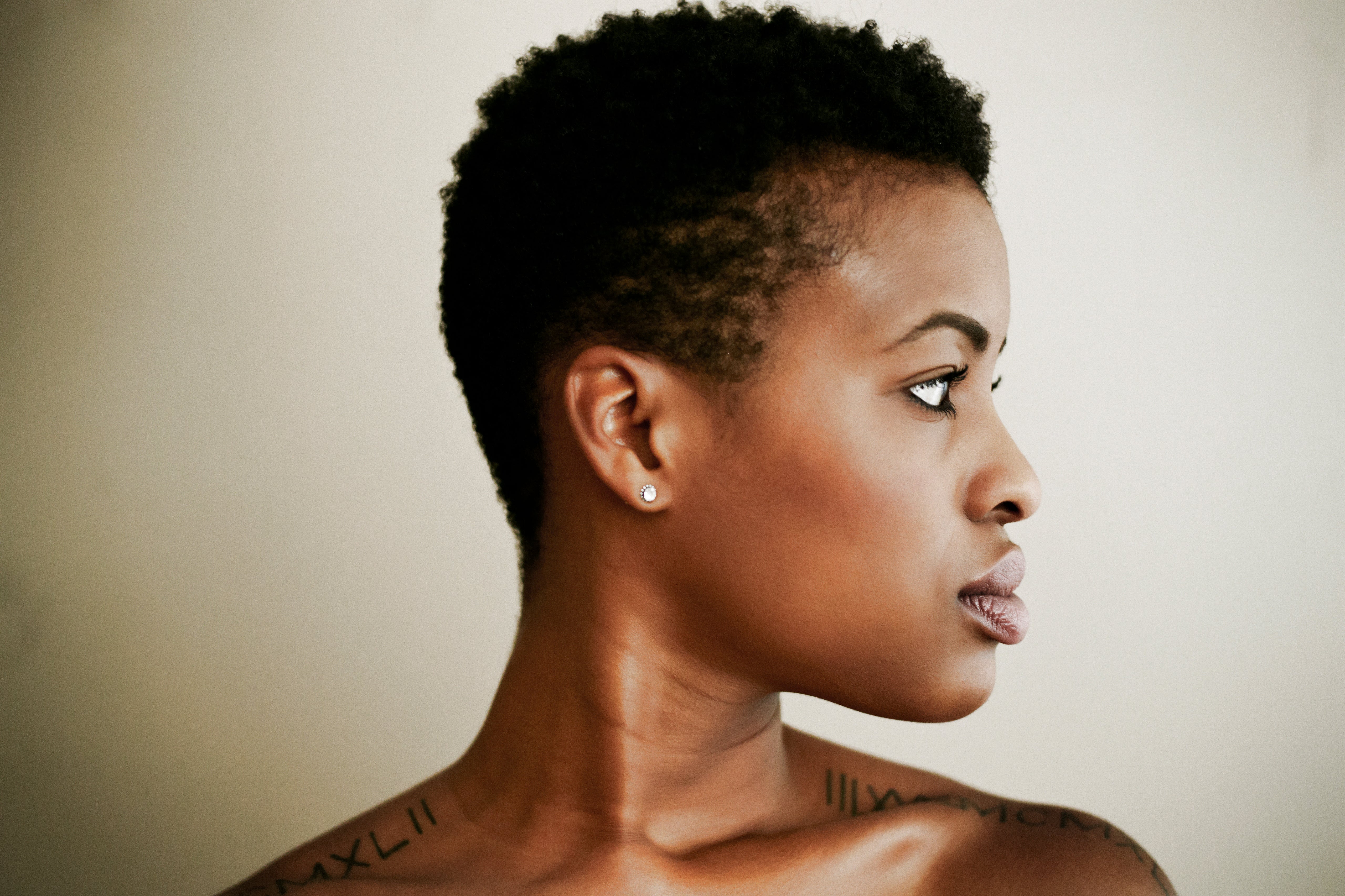 Women Hair Cut Wallpapers.