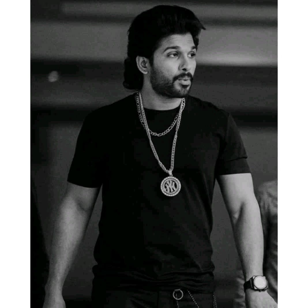 Allu arjun hot sale black shirt