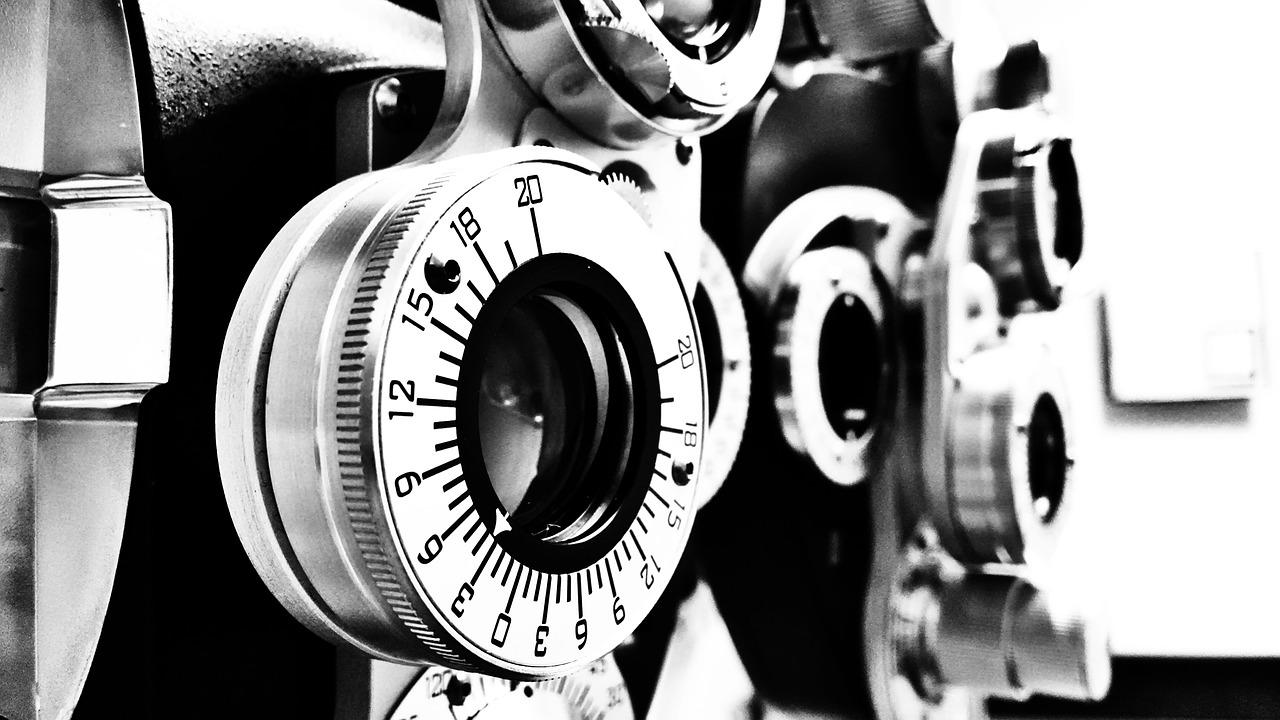 Lens Optometrist Black And White