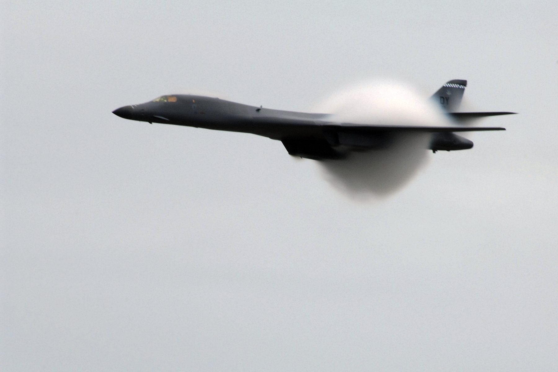 ChamorroBible.org: Tenjos (Agosto) 17, 2004, Salmo 144:1 2; Salmo 103:20; Salmo 84:11 12. Manguaguan Na Palabran Si Yuus's Precious Words