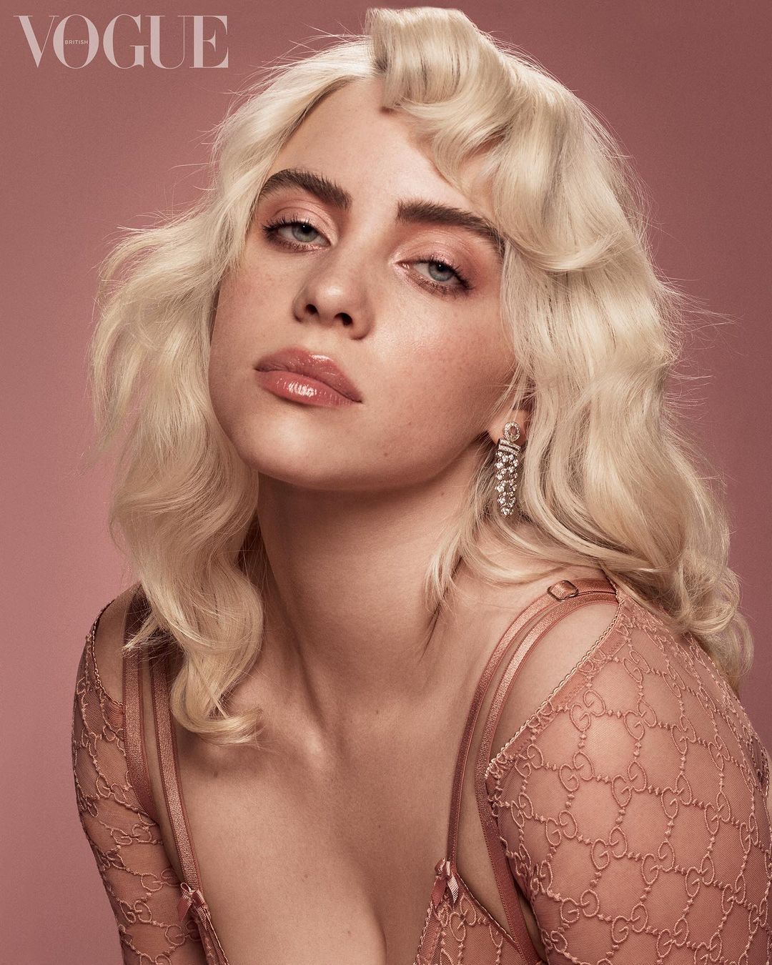 BILLIE EILISH Latest Photo Celebs Image