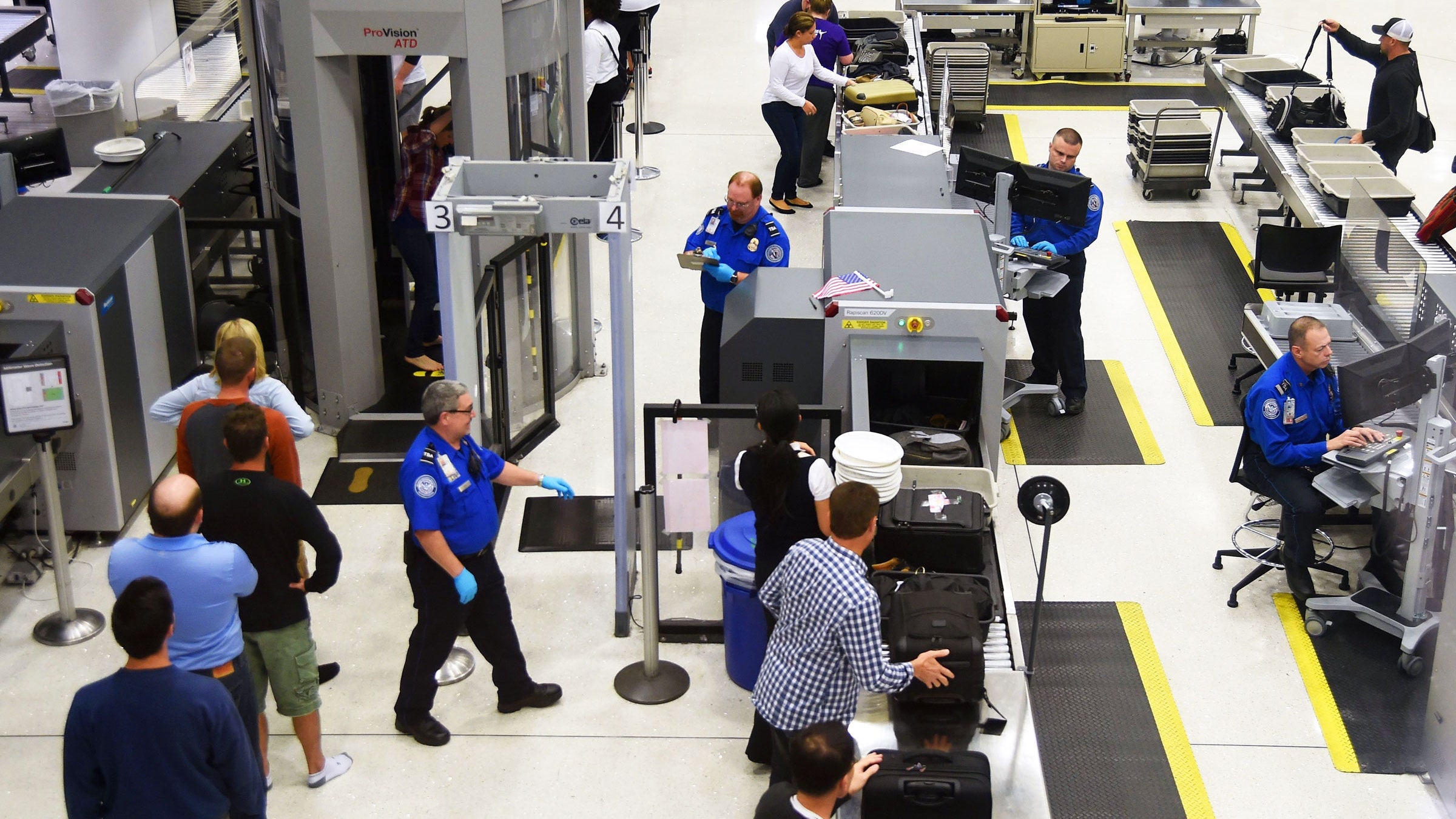 Super Fast Airport Scanners Are Coming—Eventually