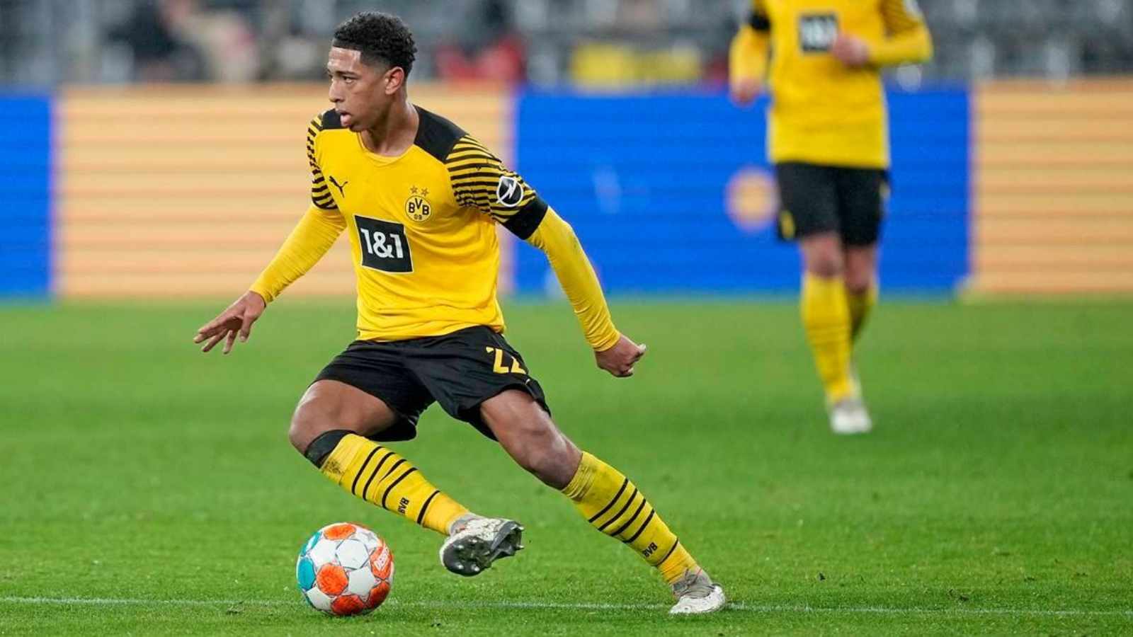 BVB's Jude Bellingham remains a top priority for Manchester United in the transfer window FirstSportz