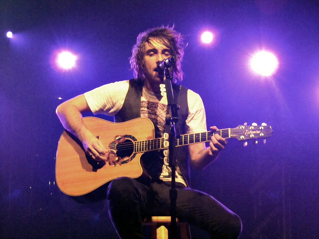 Alex Gaskarth Wallpapers - Wallpaper Cave