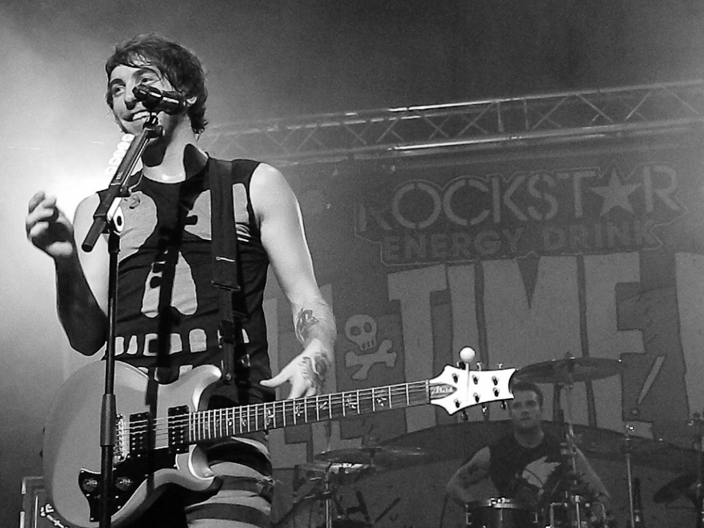 Alex Gaskarth Wallpapers - Wallpaper Cave