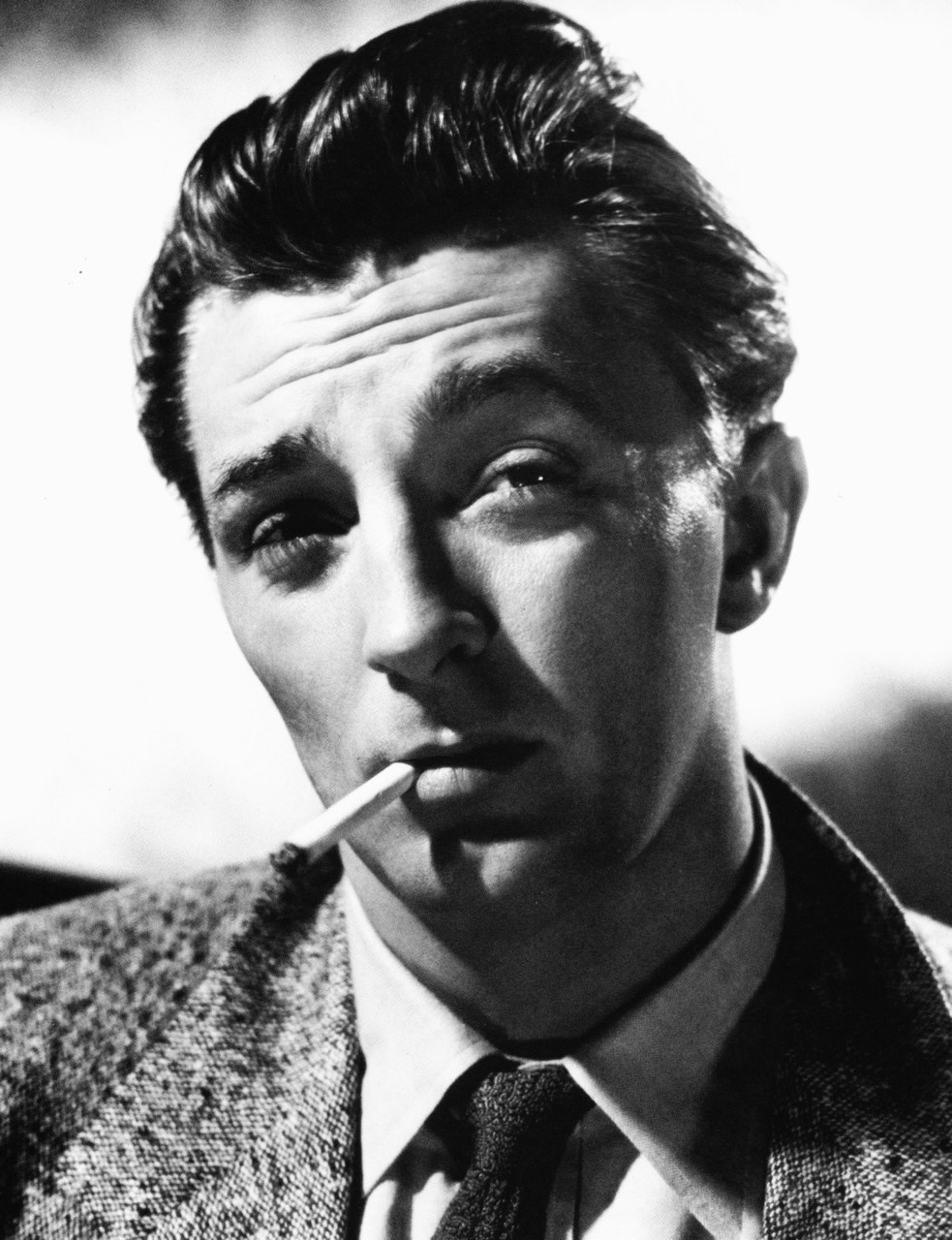 Lessons in Cool: The Robert Mitchum Way