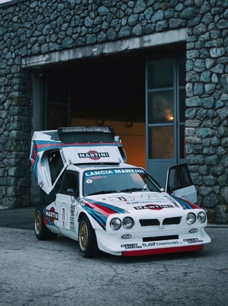 Lancia Delta S4 rally quality free high resolution car image