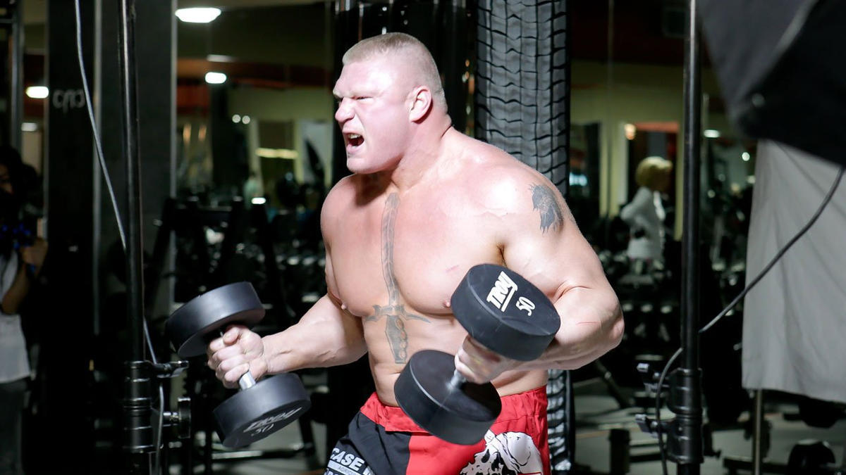 Brock Lesnar poses for the April 2013 cover of Muscle & Fitness Magazine: photo