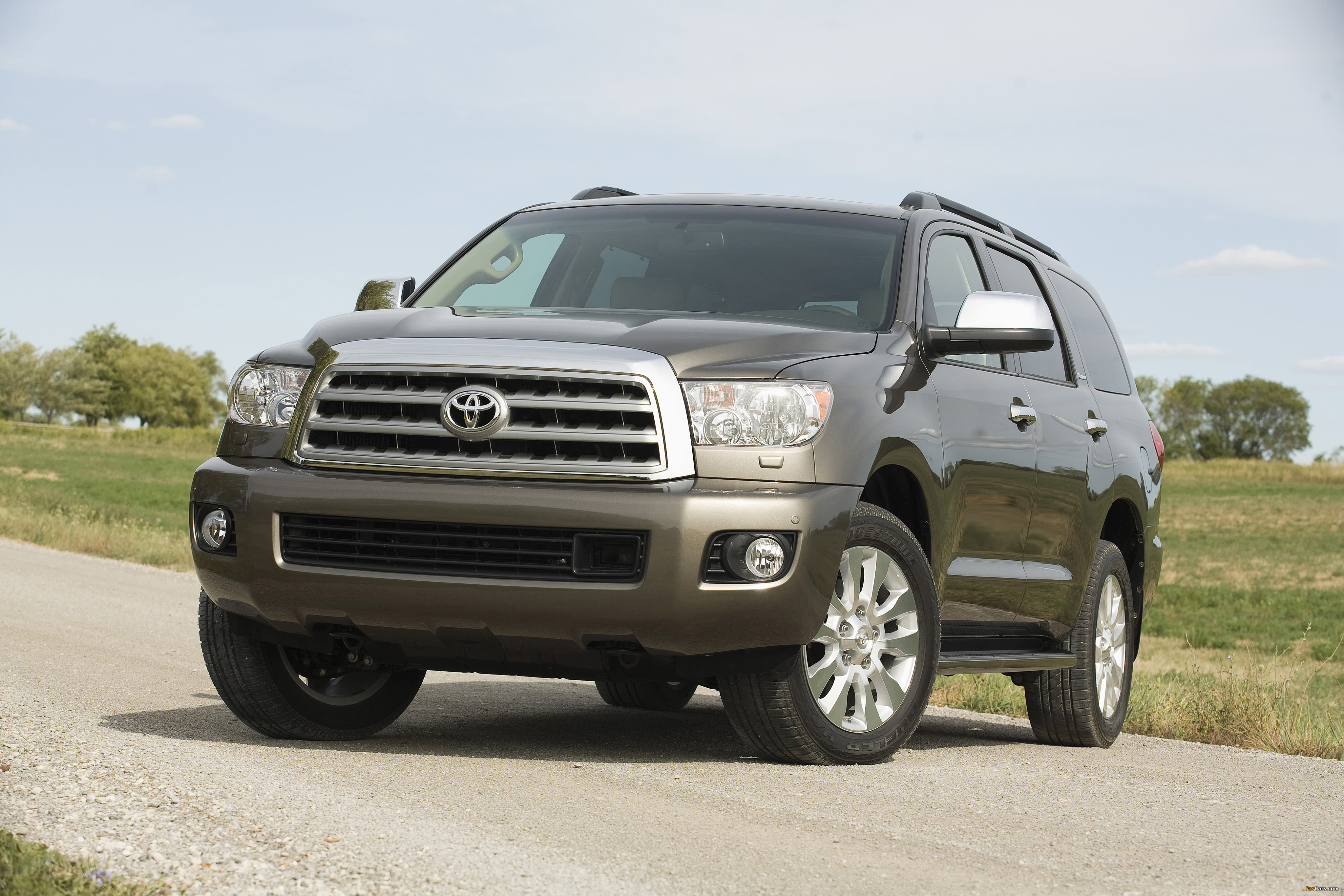 Toyota Sequoia Platinum 2007–2017 wallpaper (4096x2731)