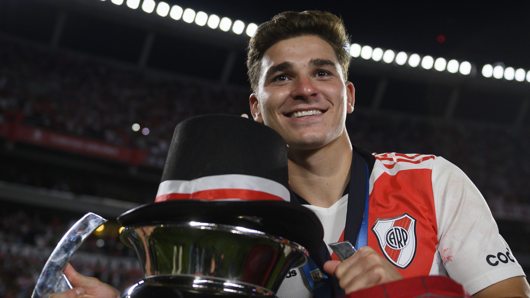 Julian Alvarez: Everything you need to know about Manchester City's incoming striker from River Plate