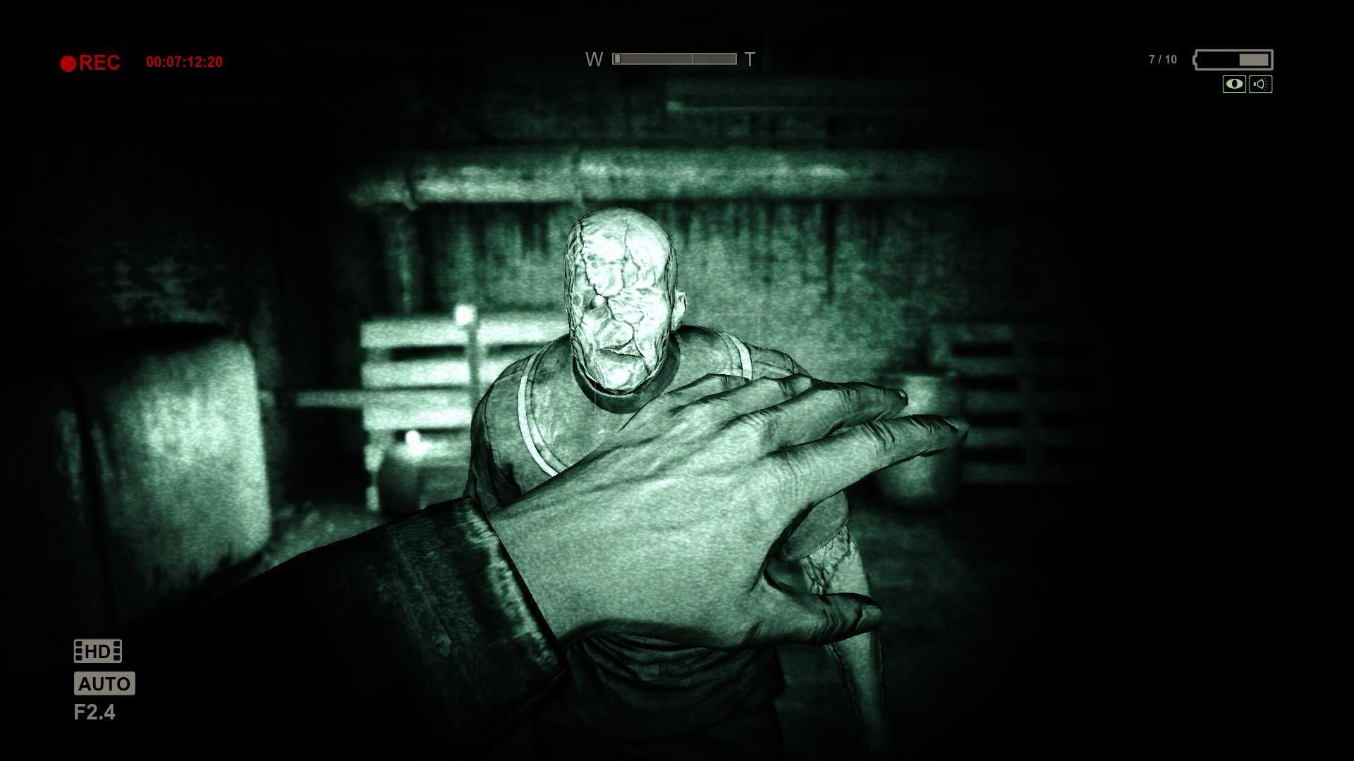 Is outlast on pc фото 104