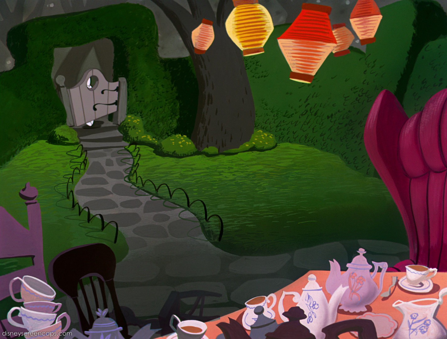 Animated Antic background in Alice in Wonderland are easily some of my favorite in animation. The lush colors are always a sight to behold