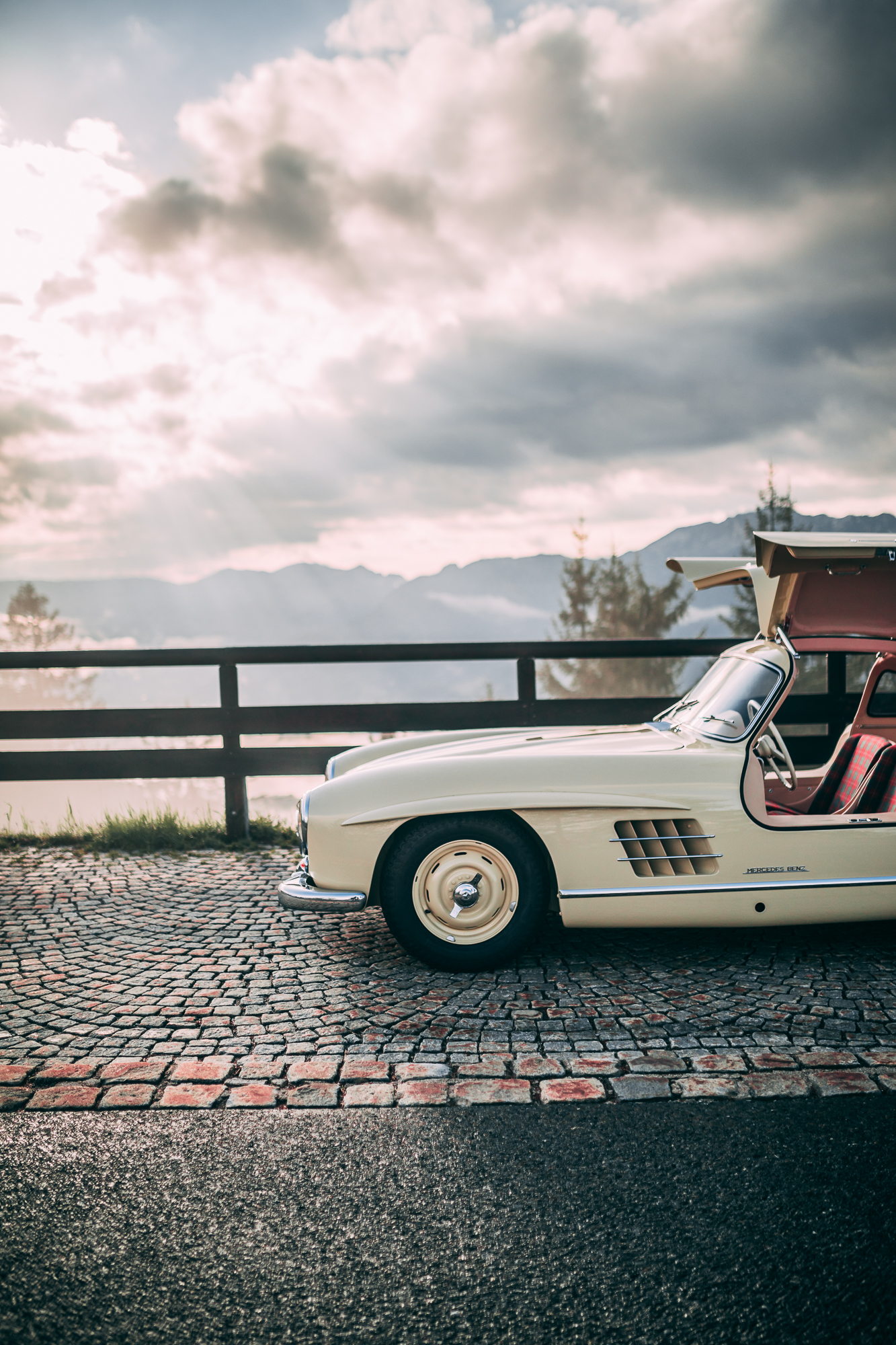 Mercedes Benz 300 SL Alloy