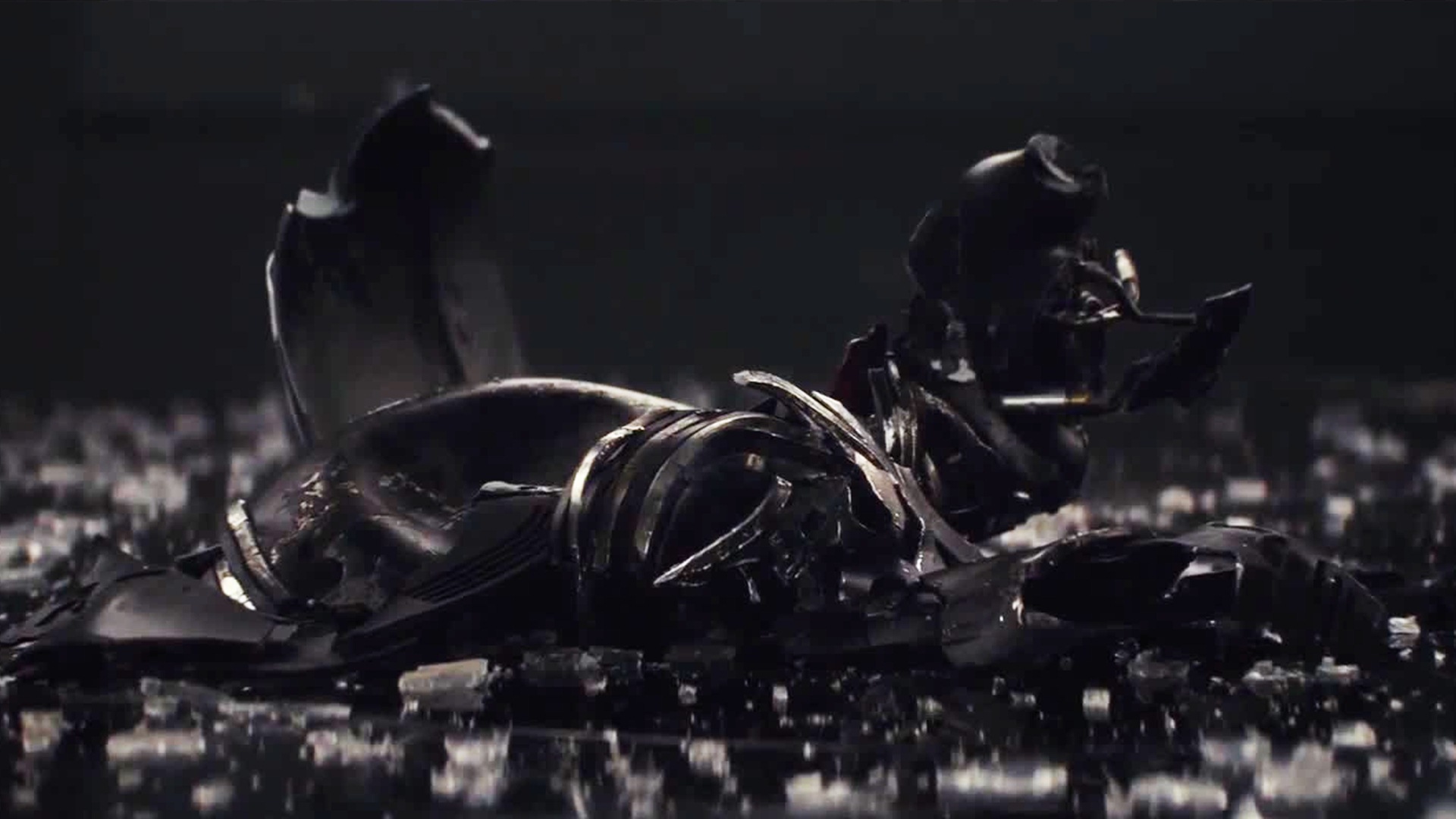 Star Wars The Last Jedi Broken Mask Wallpaper 17148