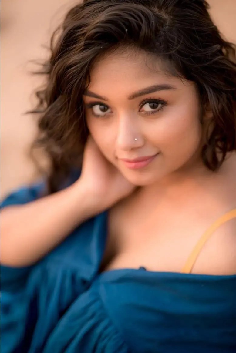 Chithi 2 Serial Actress Preethi Sharma Hot Photohoot in Blue