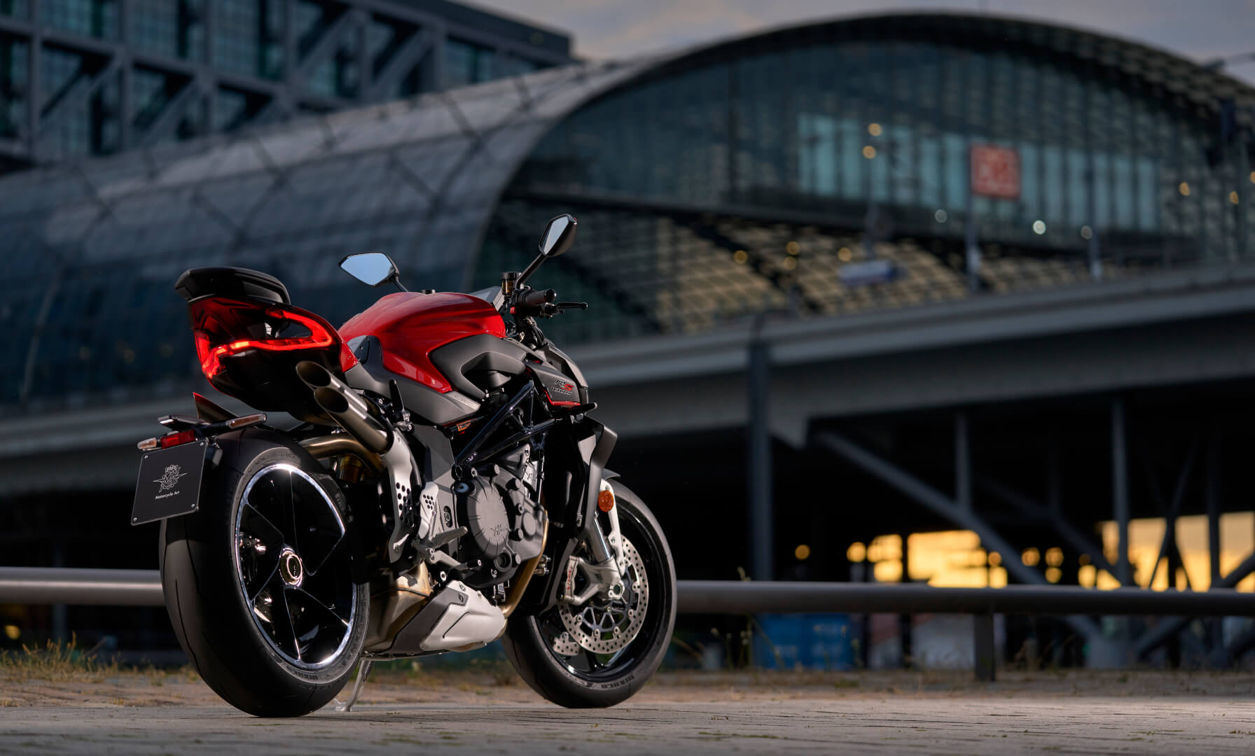 MV AGUSTA “BRUTALE 1000RS” is the Best Interpretation of Power and Beauty!