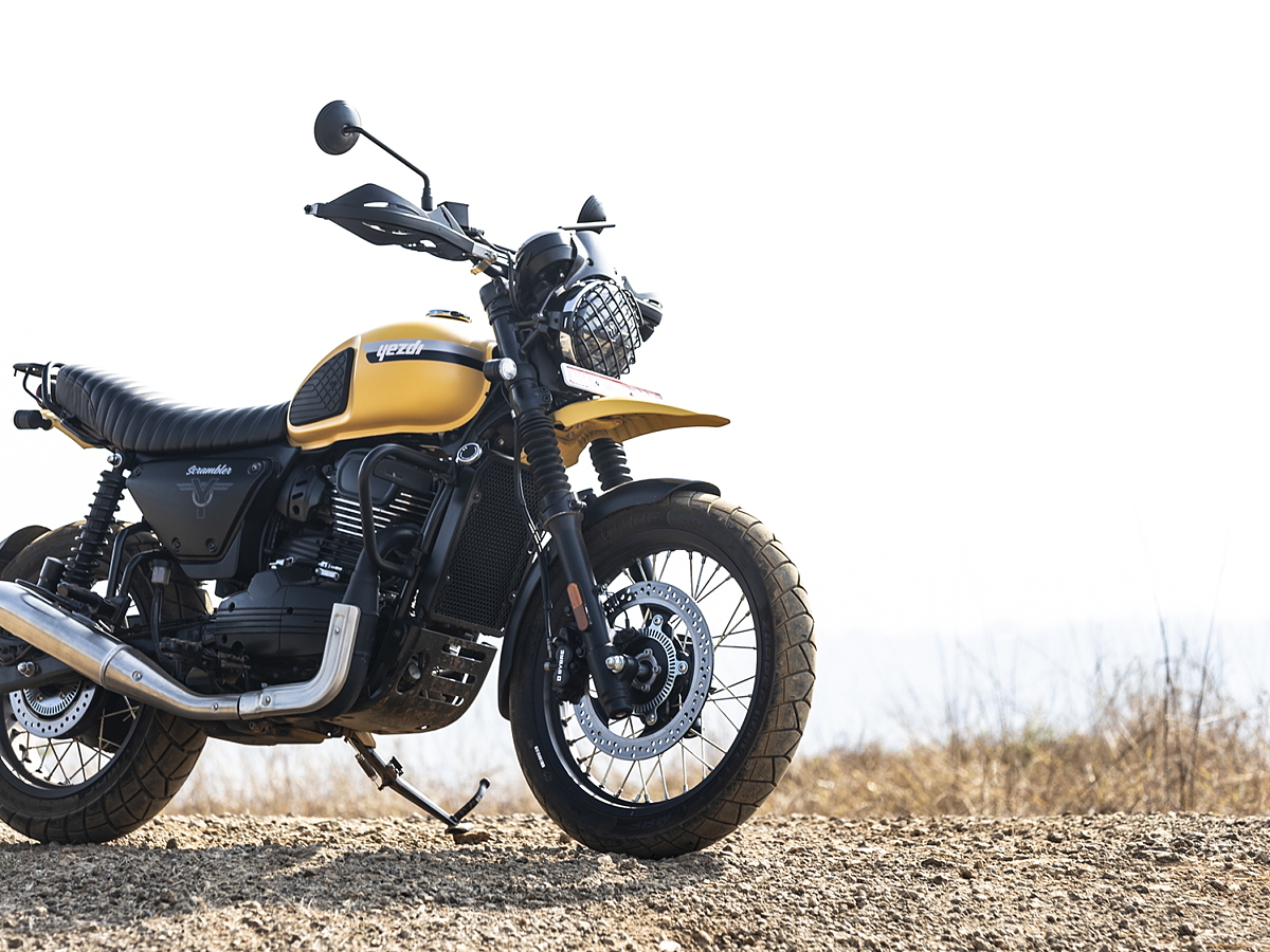 Yezdi Scrambler Price, Image, Colours