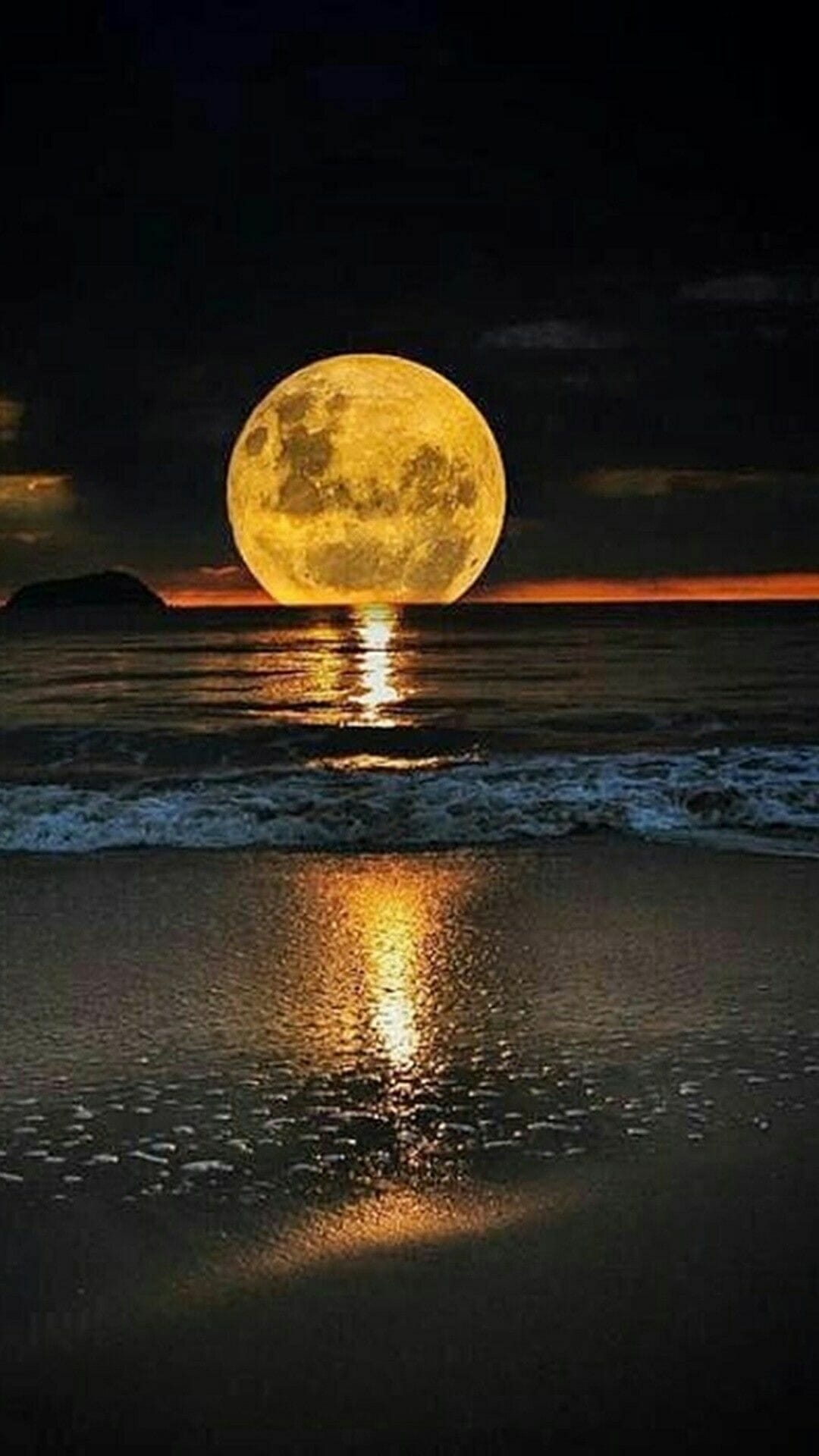 Full Moon and Sea. Wallpaper (for phones) ㊗. Moon / iPhone HD Wallpaper Background Download (png / jpg) (2022)