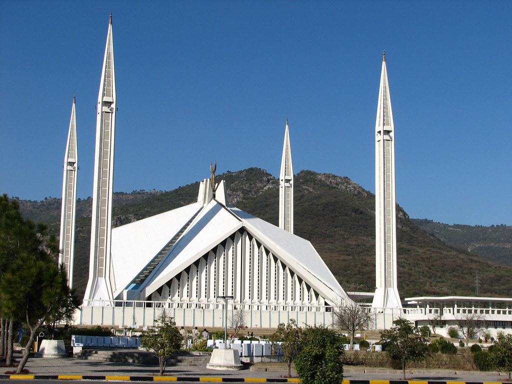 Faisal Mosque شاه فيصل مسجد. The Shah